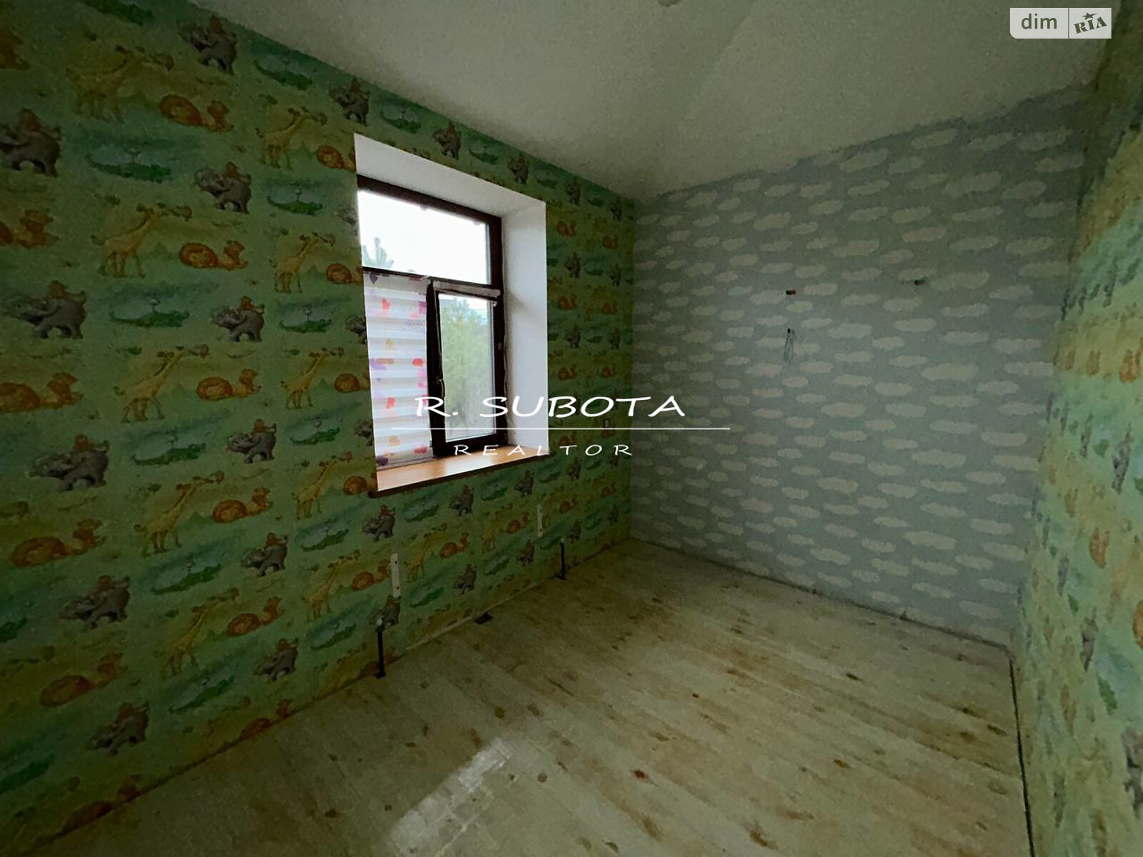 триповерховий будинок з ремонтом, 823 кв. м, цегла. Продаж в Новоолександрівці фото 1 триповерховий будинок з ремонтом, 823 кв. м, цегла. Продаж в Новоолександрівці фото 1