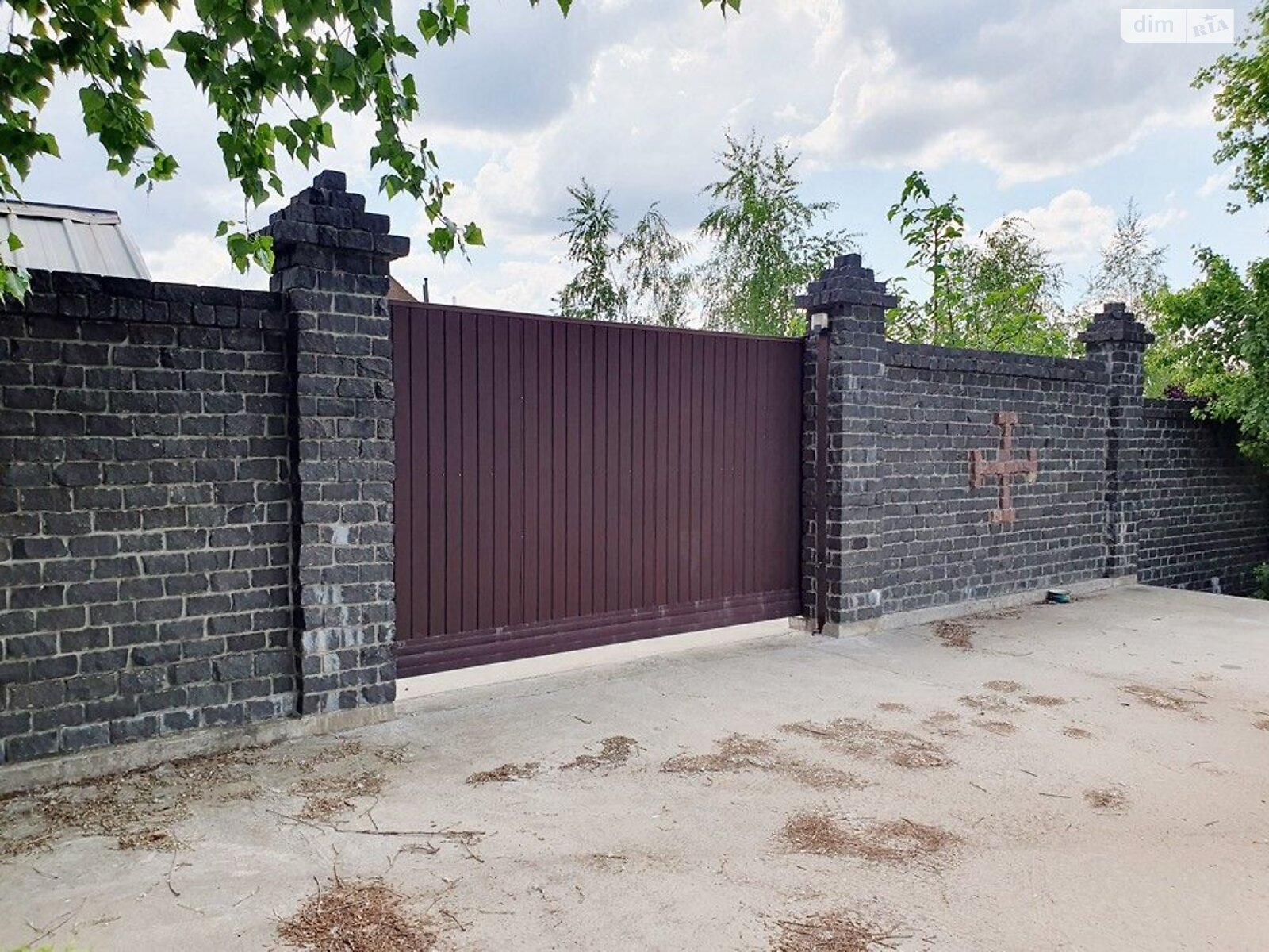 триповерховий будинок з ремонтом, 823 кв. м, цегла. Продаж у Новоолександрівці фото 1 триповерховий будинок з ремонтом, 823 кв. м, цегла. Продаж у Новоолександрівці фото 1