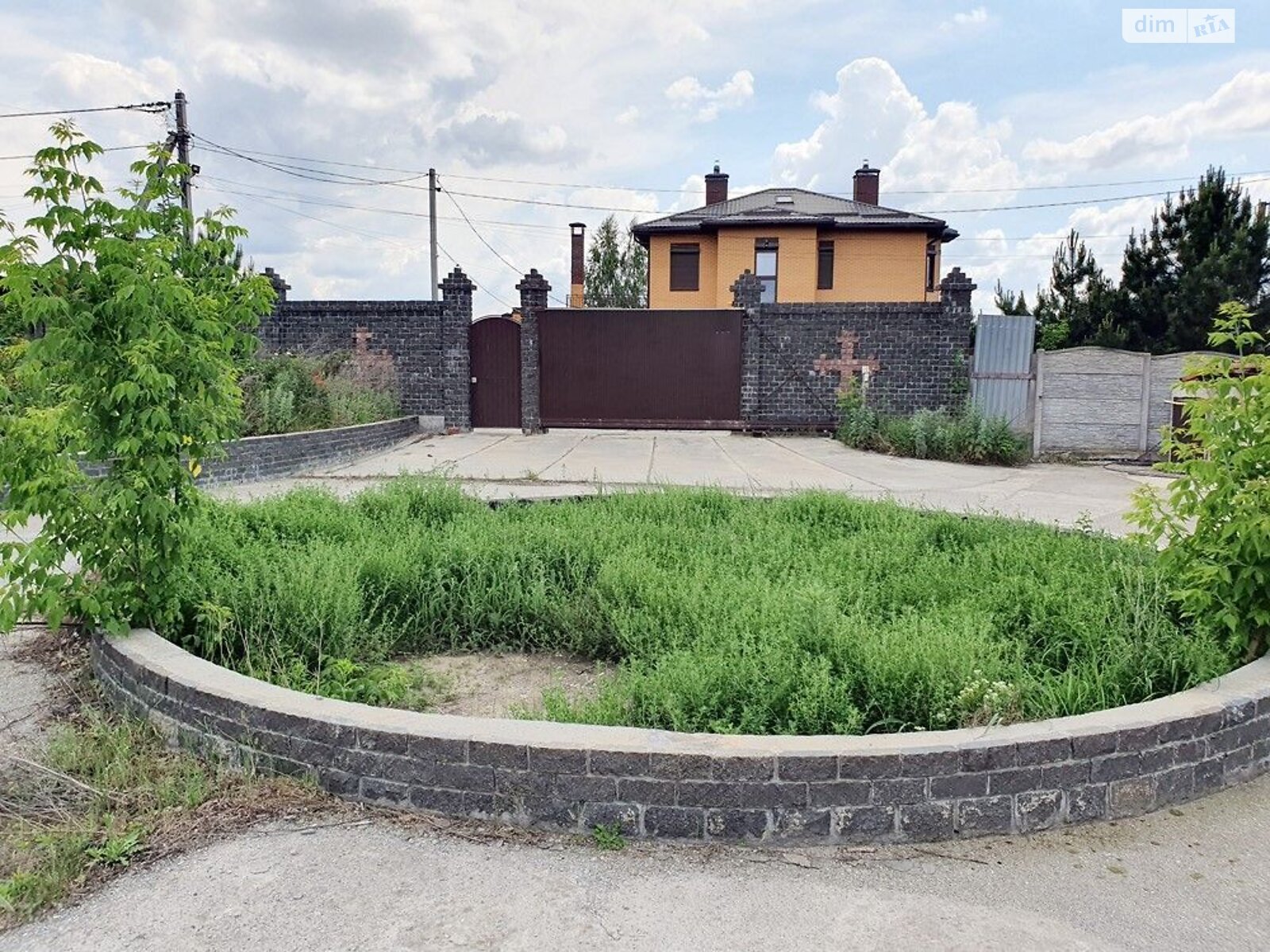 триповерховий будинок з ремонтом, 823 кв. м, цегла. Продаж у Новоолександрівці фото 1 триповерховий будинок з ремонтом, 823 кв. м, цегла. Продаж у Новоолександрівці фото 1