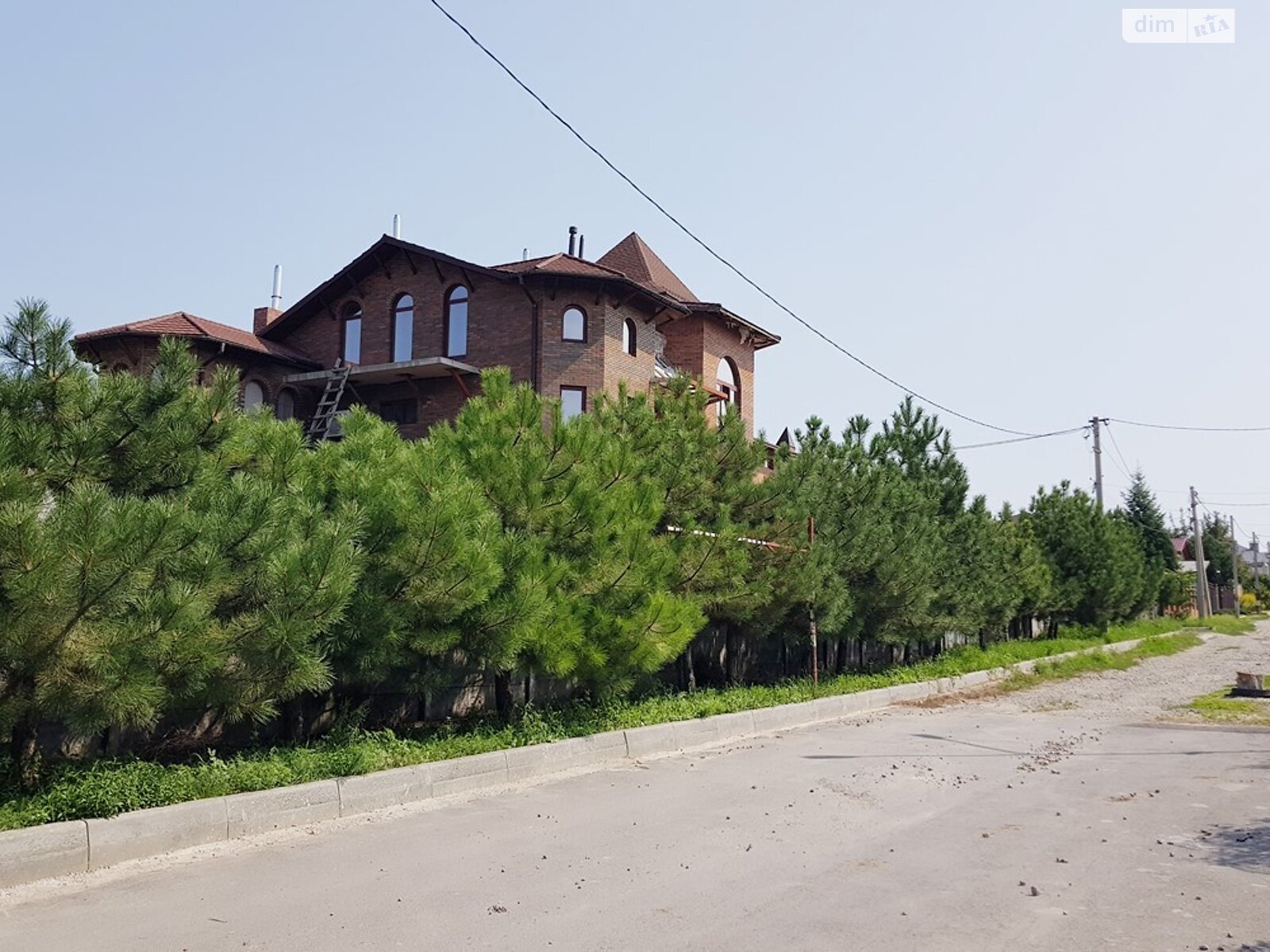 триповерховий будинок з ремонтом, 823 кв. м, цегла. Продаж у Новоолександрівці фото 1 триповерховий будинок з ремонтом, 823 кв. м, цегла. Продаж у Новоолександрівці фото 1
