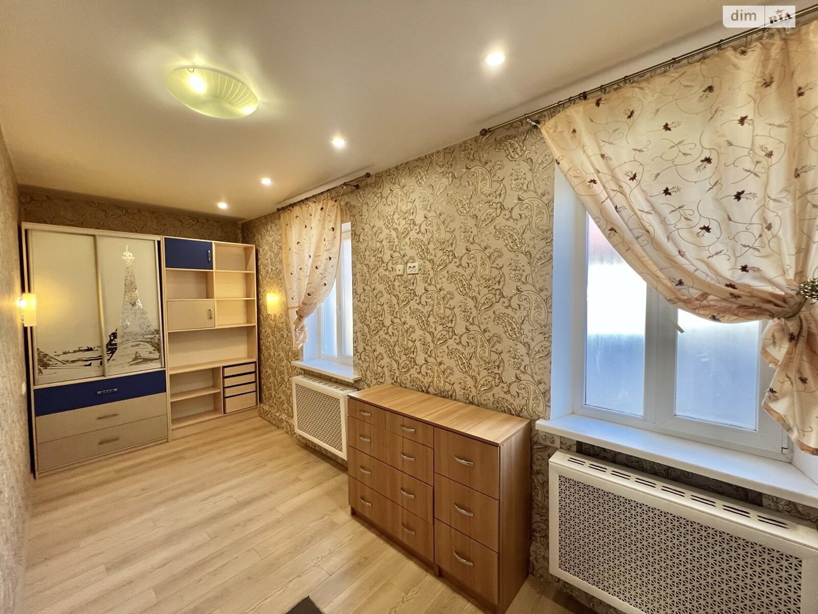 одноэтажный дом с гаражом, 130 кв. м, шлакоблок. Продажа в Новоалександровке фото 1 одноэтажный дом с гаражом, 130 кв. м, шлакоблок. Продажа в Новоалександровке фото 1