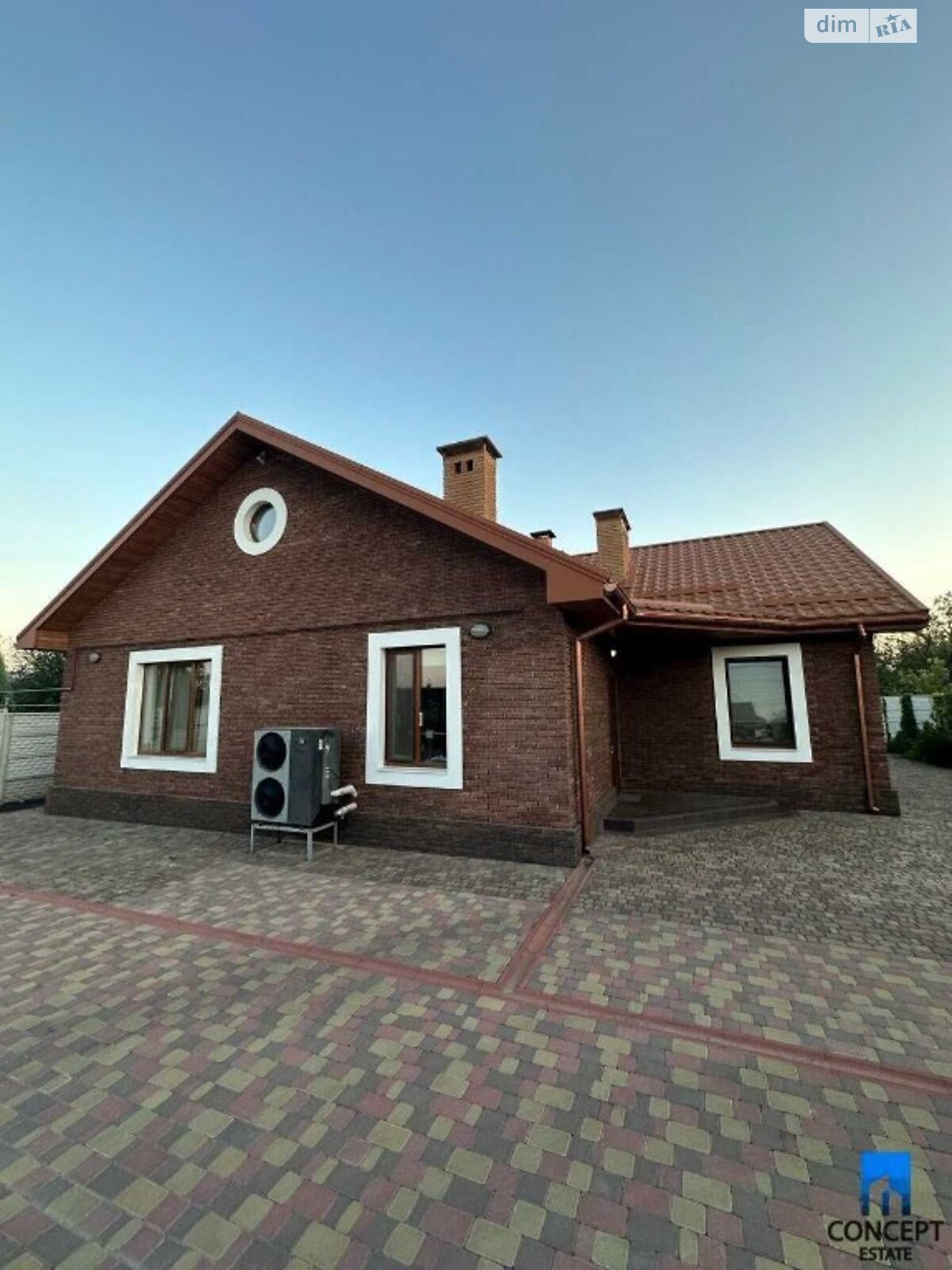 одноэтажный дом с отоплением, 170 кв. м, кирпич. Продажа в Новоалександровке фото 1 одноэтажный дом с отоплением, 170 кв. м, кирпич. Продажа в Новоалександровке фото 1