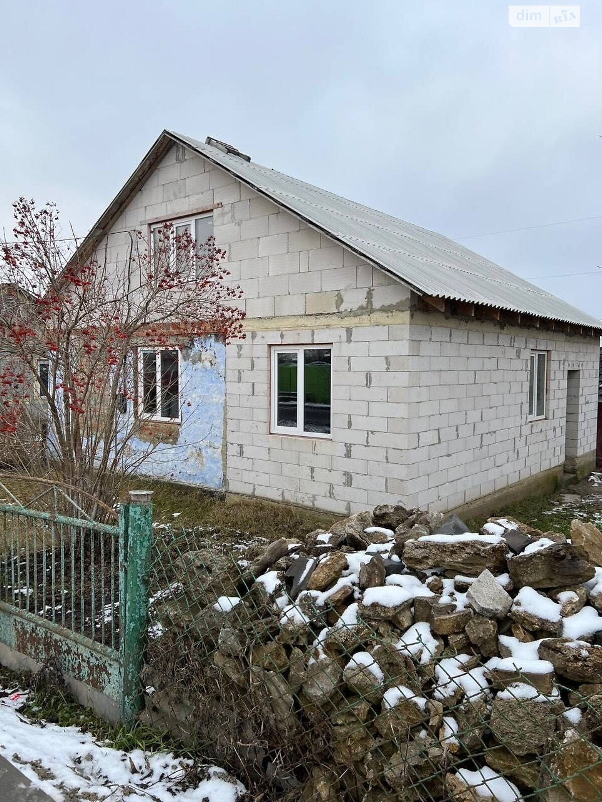 одноэтажный дом с отоплением, 50 кв. м, монолитно-блочный. Продажа в Новомильске фото 1 одноэтажный дом с отоплением, 50 кв. м, монолитно-блочный. Продажа в Новомильске фото 1