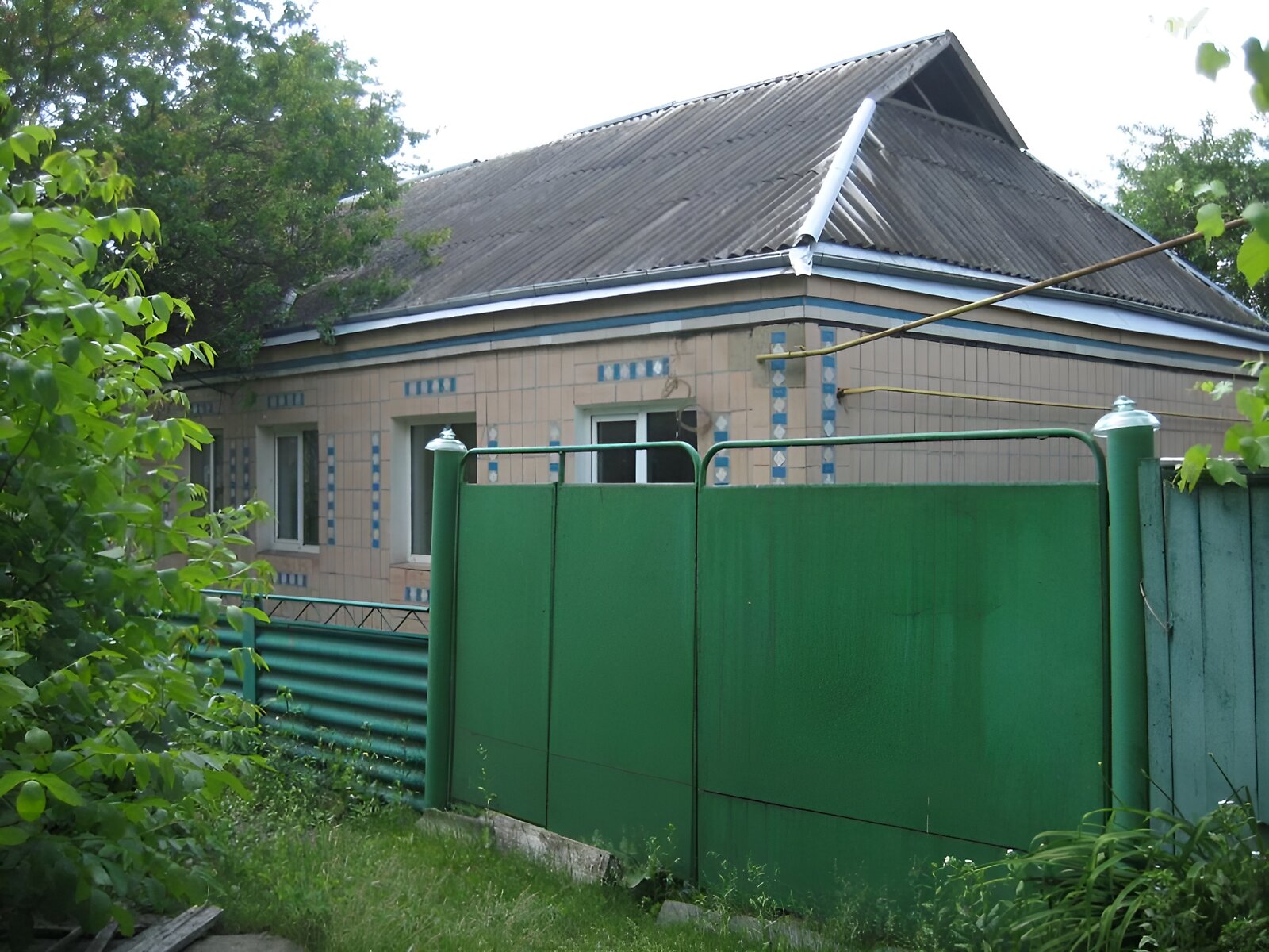 одноэтажный дом с отоплением, 100 кв. м, кирпич. Продажа в Новомиргороде фото 1 одноэтажный дом с отоплением, 100 кв. м, кирпич. Продажа в Новомиргороде фото 1