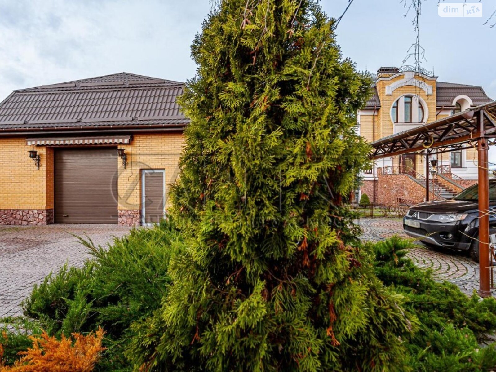 чотириповерховий будинок, 1429 кв. м, цегла. Продаж у Новосілках фото 1 чотириповерховий будинок, 1429 кв. м, цегла. Продаж у Новосілках фото 1