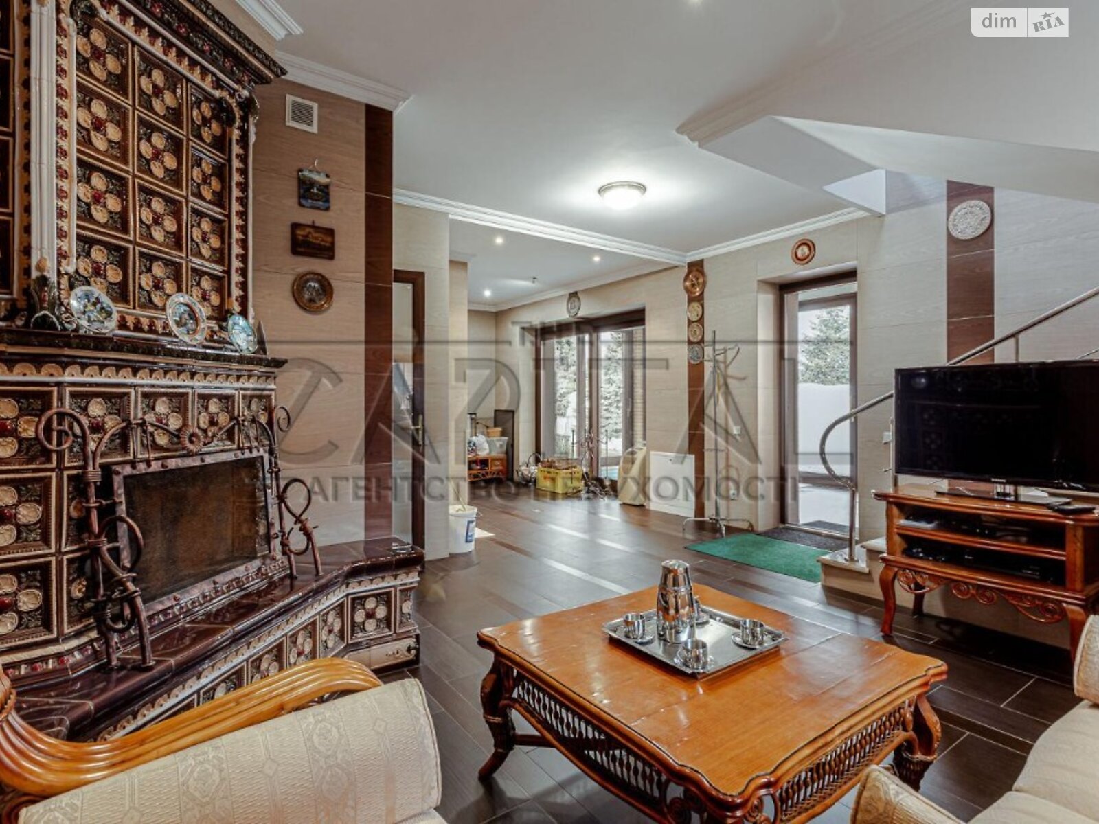 чотириповерховий будинок, 1429 кв. м, цегла. Продаж у Новосілках фото 1 чотириповерховий будинок, 1429 кв. м, цегла. Продаж у Новосілках фото 1