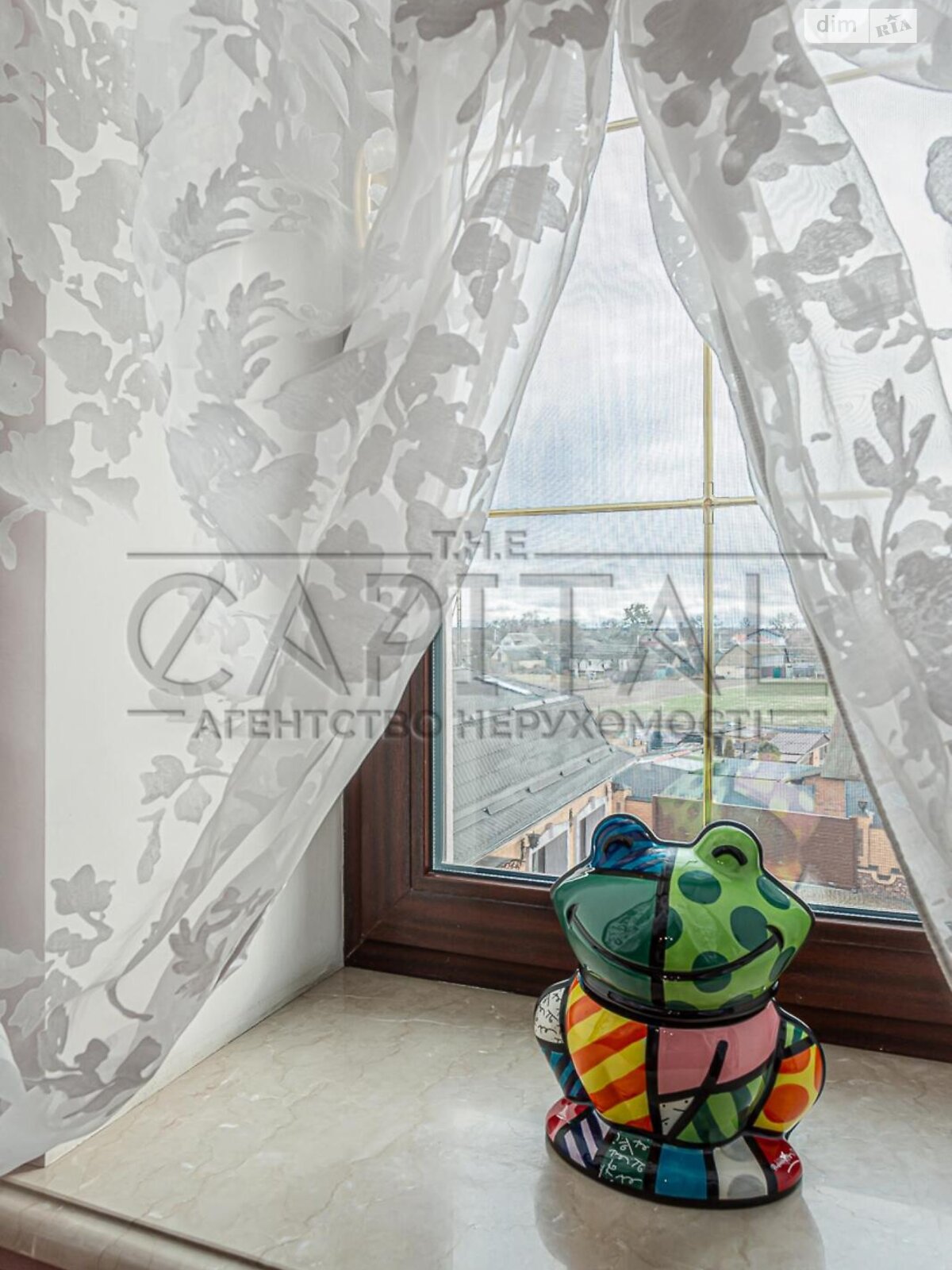 чотириповерховий будинок з верандою, 589 кв. м, цегла. Продаж у Новосілках фото 1 чотириповерховий будинок з верандою, 589 кв. м, цегла. Продаж у Новосілках фото 1
