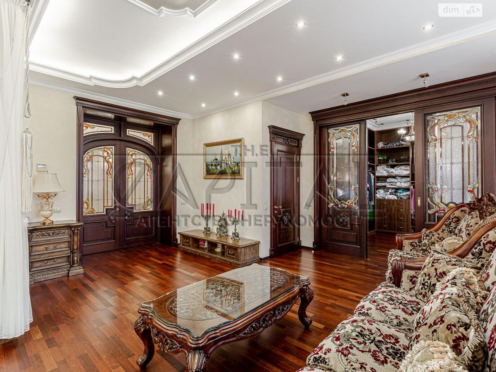 чотириповерховий будинок з верандою, 589 кв. м, цегла. Продаж у Новосілках фото 1 чотириповерховий будинок з верандою, 589 кв. м, цегла. Продаж у Новосілках фото 1