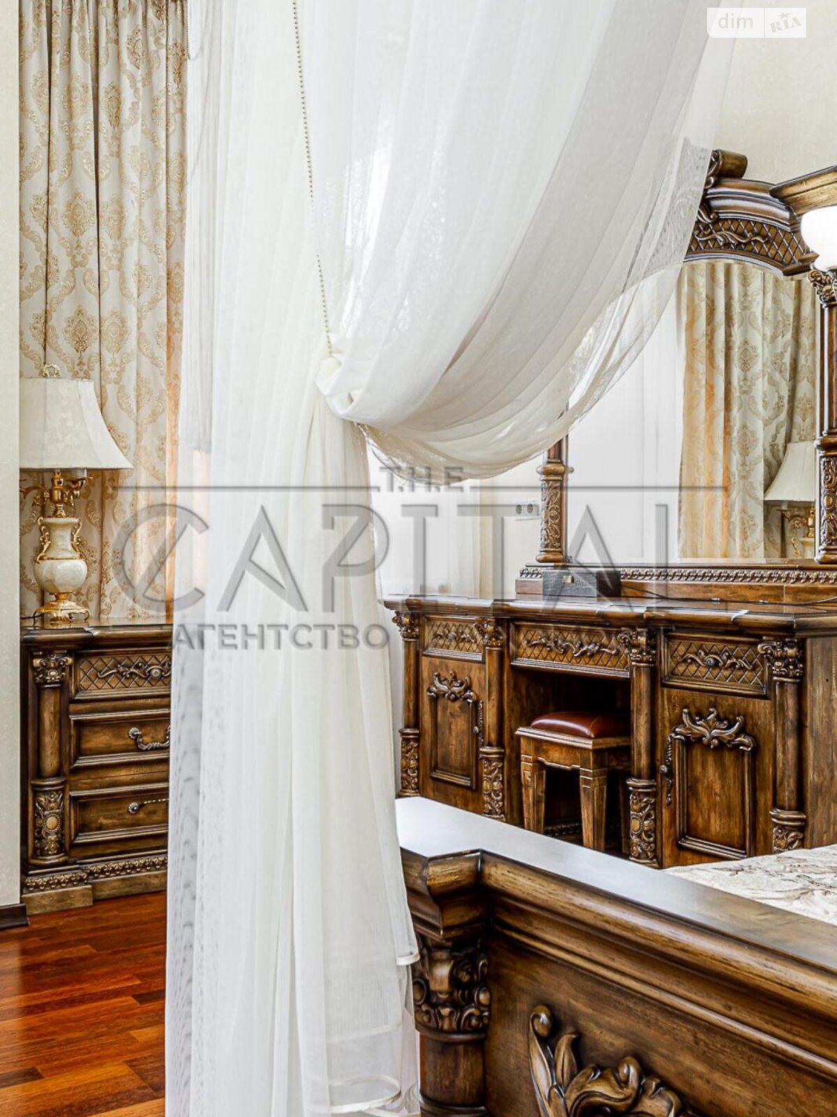 чотириповерховий будинок з верандою, 589 кв. м, цегла. Продаж у Новосілках фото 1 чотириповерховий будинок з верандою, 589 кв. м, цегла. Продаж у Новосілках фото 1