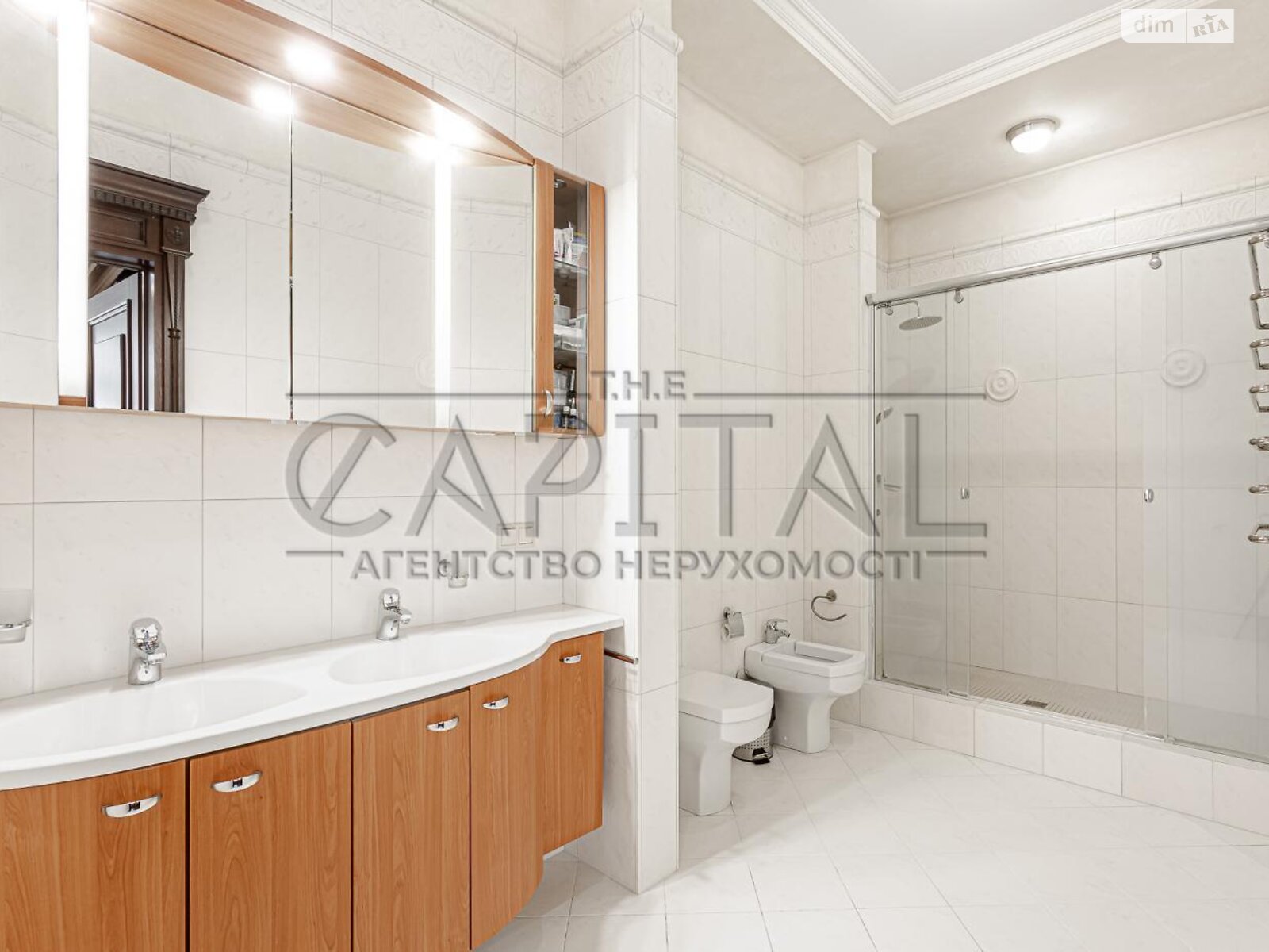 чотириповерховий будинок з верандою, 589 кв. м, цегла. Продаж у Новосілках фото 1 чотириповерховий будинок з верандою, 589 кв. м, цегла. Продаж у Новосілках фото 1