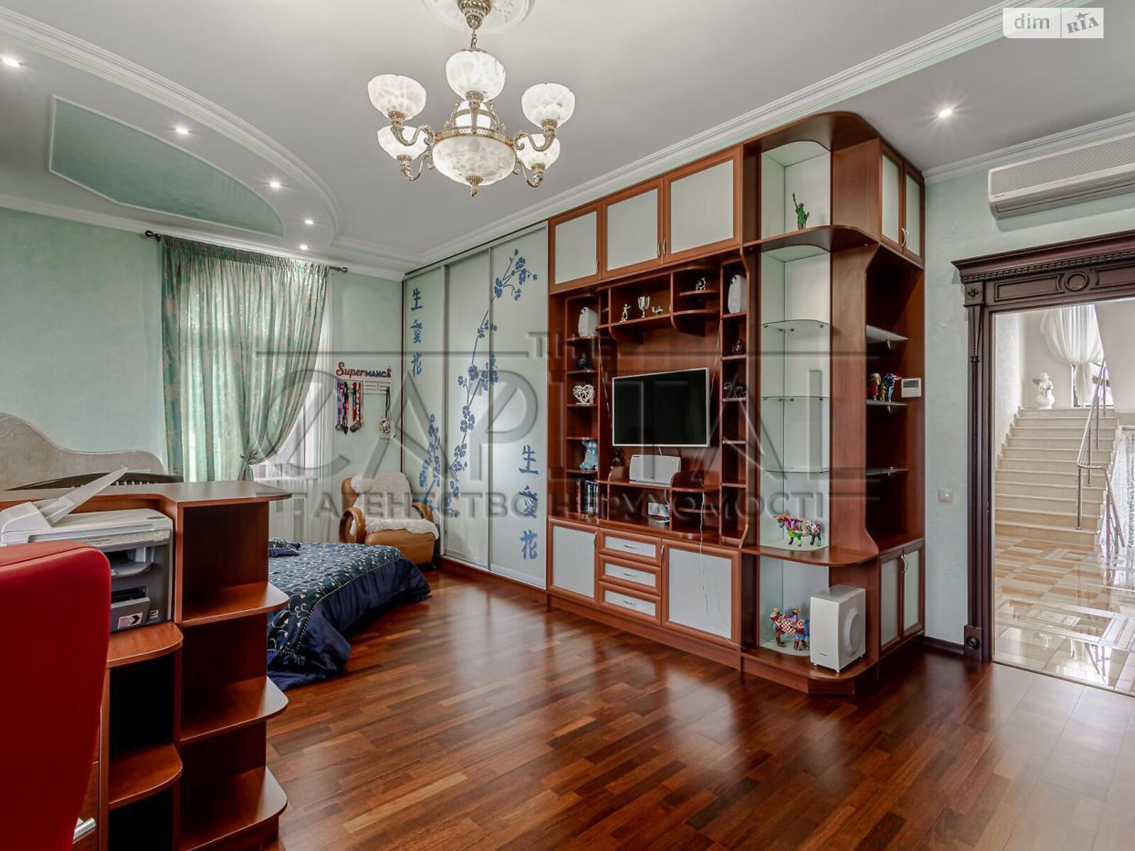 чотириповерховий будинок з верандою, 589 кв. м, цегла. Продаж у Новосілках фото 1 чотириповерховий будинок з верандою, 589 кв. м, цегла. Продаж у Новосілках фото 1
