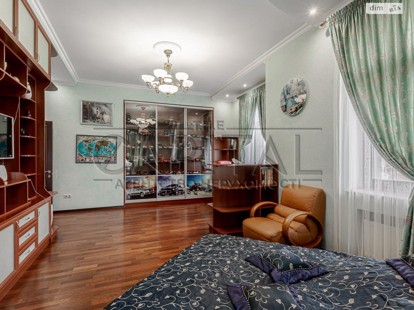 чотириповерховий будинок з верандою, 589 кв. м, цегла. Продаж у Новосілках фото 1 чотириповерховий будинок з верандою, 589 кв. м, цегла. Продаж у Новосілках фото 1