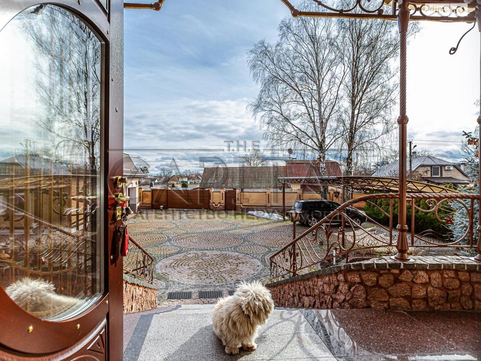 чотириповерховий будинок з верандою, 589 кв. м, цегла. Продаж у Новосілках фото 1 чотириповерховий будинок з верандою, 589 кв. м, цегла. Продаж у Новосілках фото 1