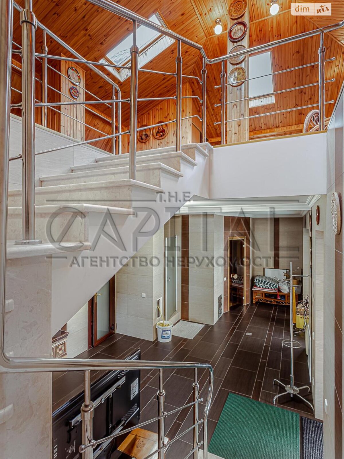 чотириповерховий будинок з верандою, 589 кв. м, цегла. Продаж у Новосілках фото 1 чотириповерховий будинок з верандою, 589 кв. м, цегла. Продаж у Новосілках фото 1