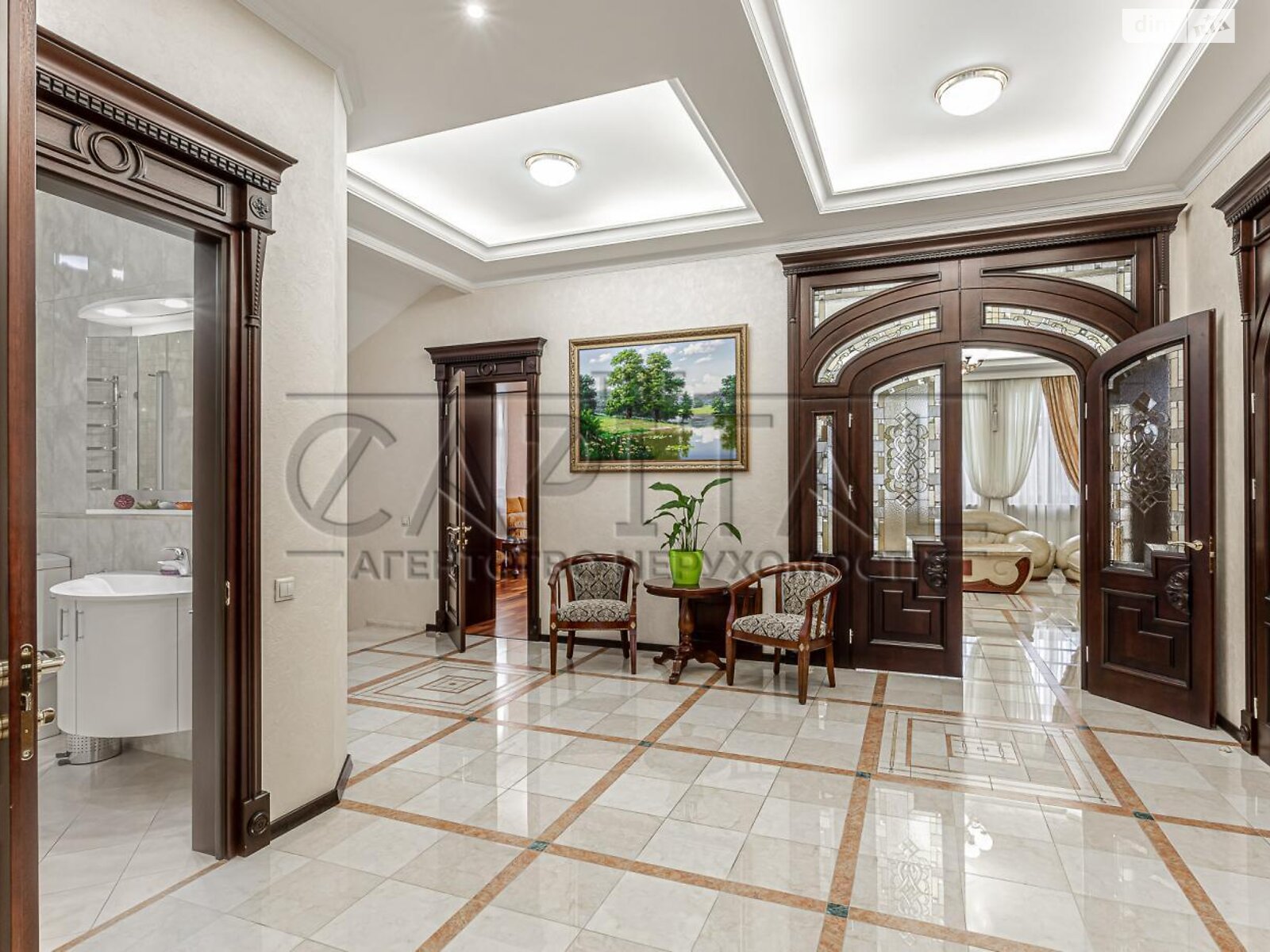 чотириповерховий будинок з верандою, 589 кв. м, цегла. Продаж у Новосілках фото 1 чотириповерховий будинок з верандою, 589 кв. м, цегла. Продаж у Новосілках фото 1