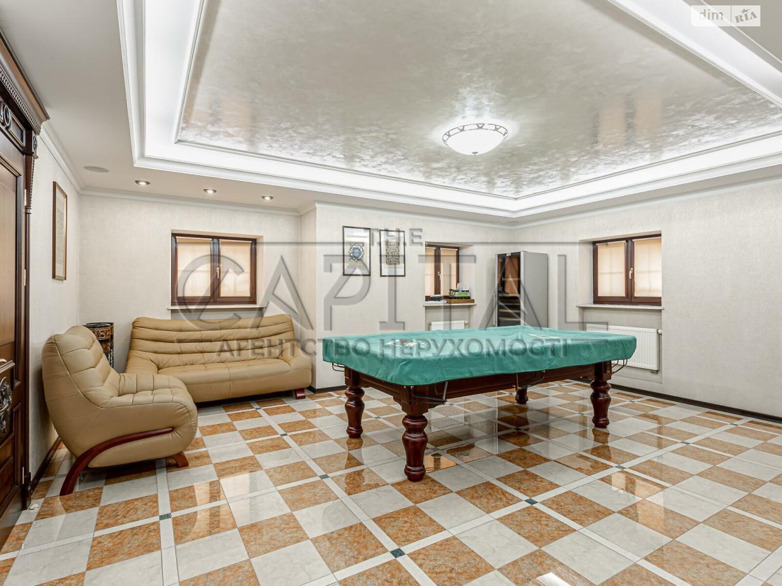 чотириповерховий будинок з верандою, 589 кв. м, цегла. Продаж у Новосілках фото 1 чотириповерховий будинок з верандою, 589 кв. м, цегла. Продаж у Новосілках фото 1