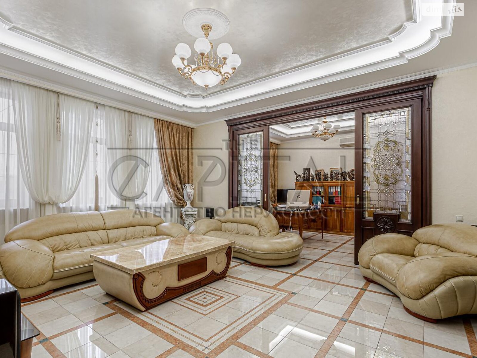 чотириповерховий будинок з верандою, 589 кв. м, цегла. Продаж у Новосілках фото 1 чотириповерховий будинок з верандою, 589 кв. м, цегла. Продаж у Новосілках фото 1