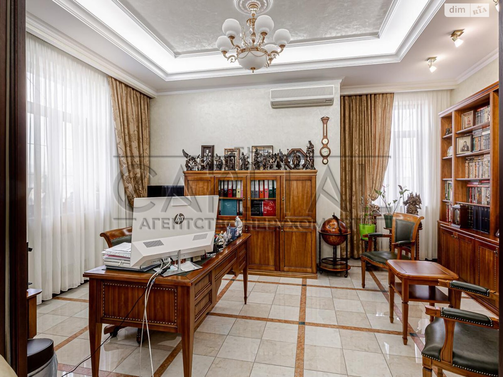 чотириповерховий будинок з верандою, 589 кв. м, цегла. Продаж у Новосілках фото 1 чотириповерховий будинок з верандою, 589 кв. м, цегла. Продаж у Новосілках фото 1