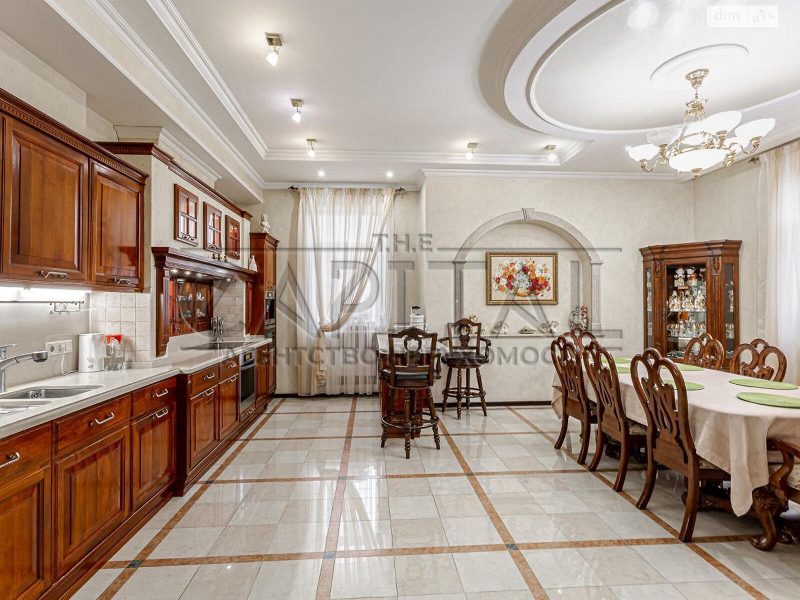 чотириповерховий будинок з верандою, 589 кв. м, цегла. Продаж у Новосілках фото 1 чотириповерховий будинок з верандою, 589 кв. м, цегла. Продаж у Новосілках фото 1