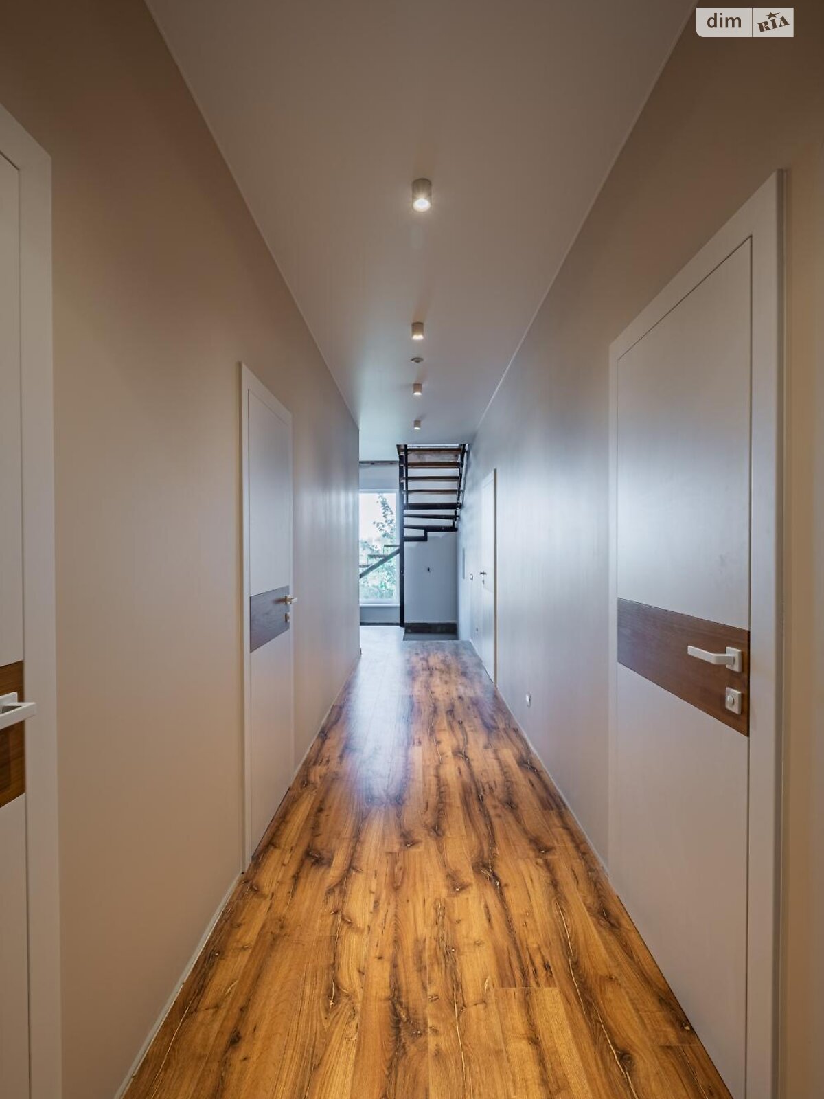 двухэтажный дом, 380.9 кв. м, газобетон. Продажа в Новоселках фото 1 двухэтажный дом, 380.9 кв. м, газобетон. Продажа в Новоселках фото 1