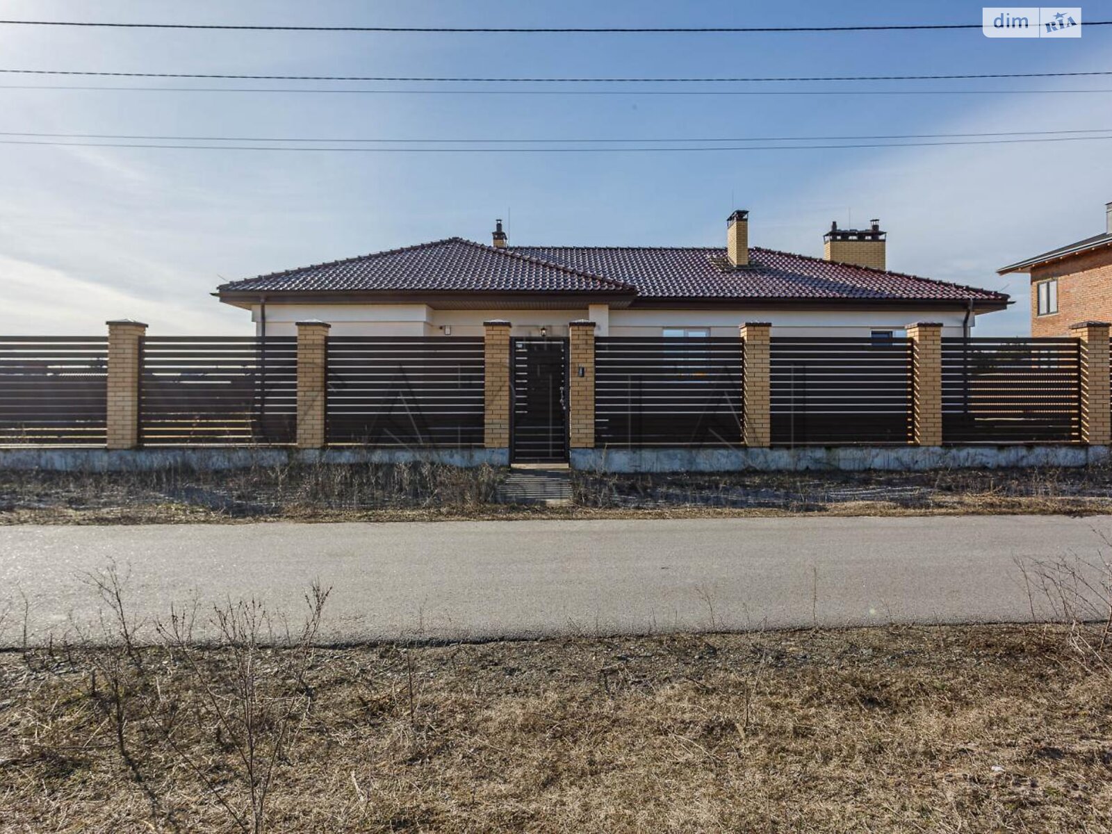 одноповерховий будинок з гаражем, 190 кв. м, цегла. Продаж у Новосілках фото 1 одноповерховий будинок з гаражем, 190 кв. м, цегла. Продаж у Новосілках фото 1