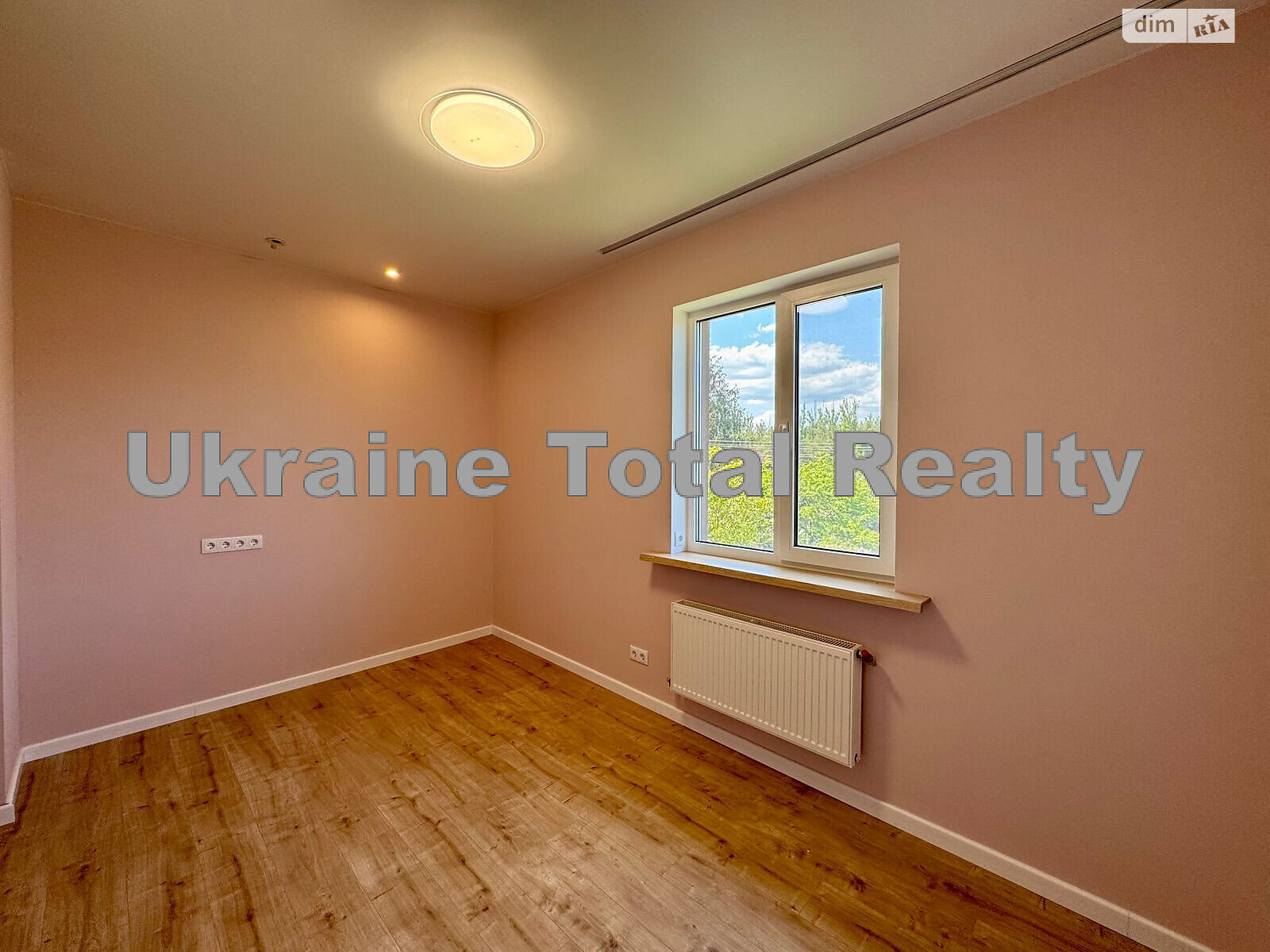 двухэтажный дом с балконом, 380 кв. м, кирпич. Продажа в Новоселках фото 1 двухэтажный дом с балконом, 380 кв. м, кирпич. Продажа в Новоселках фото 1