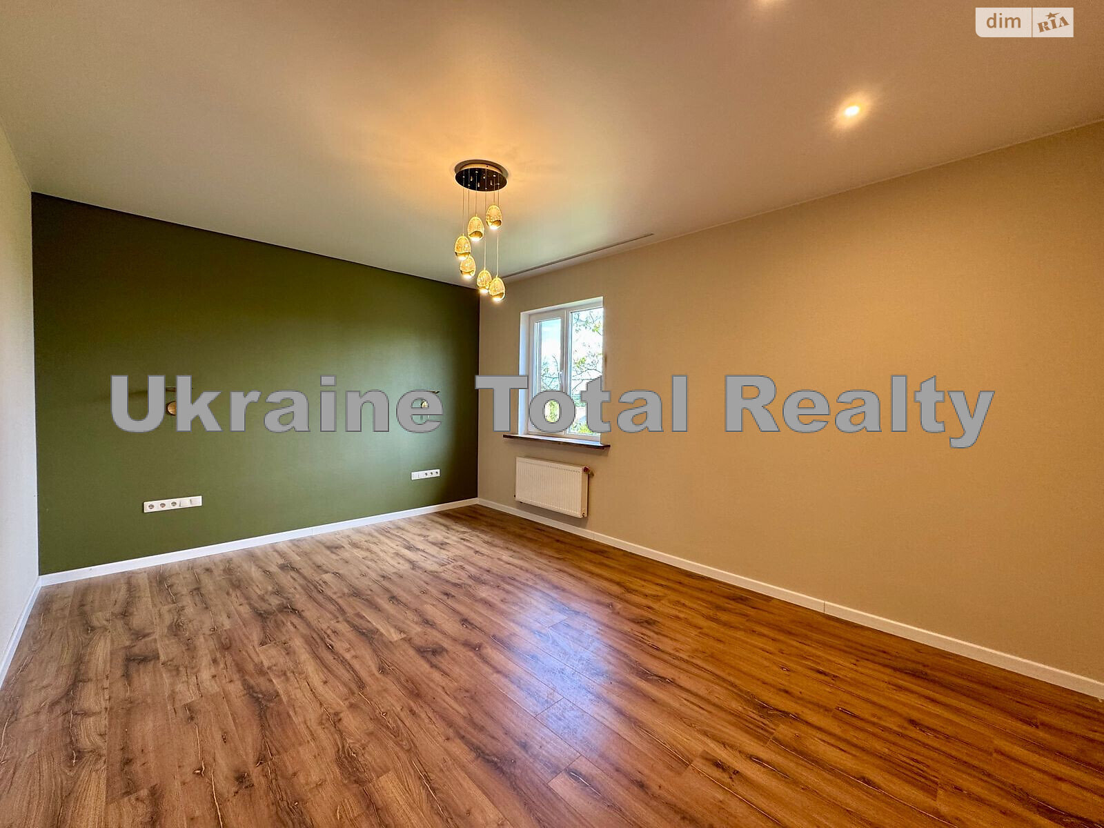 двухэтажный дом с балконом, 380 кв. м, кирпич. Продажа в Новоселках фото 1 двухэтажный дом с балконом, 380 кв. м, кирпич. Продажа в Новоселках фото 1