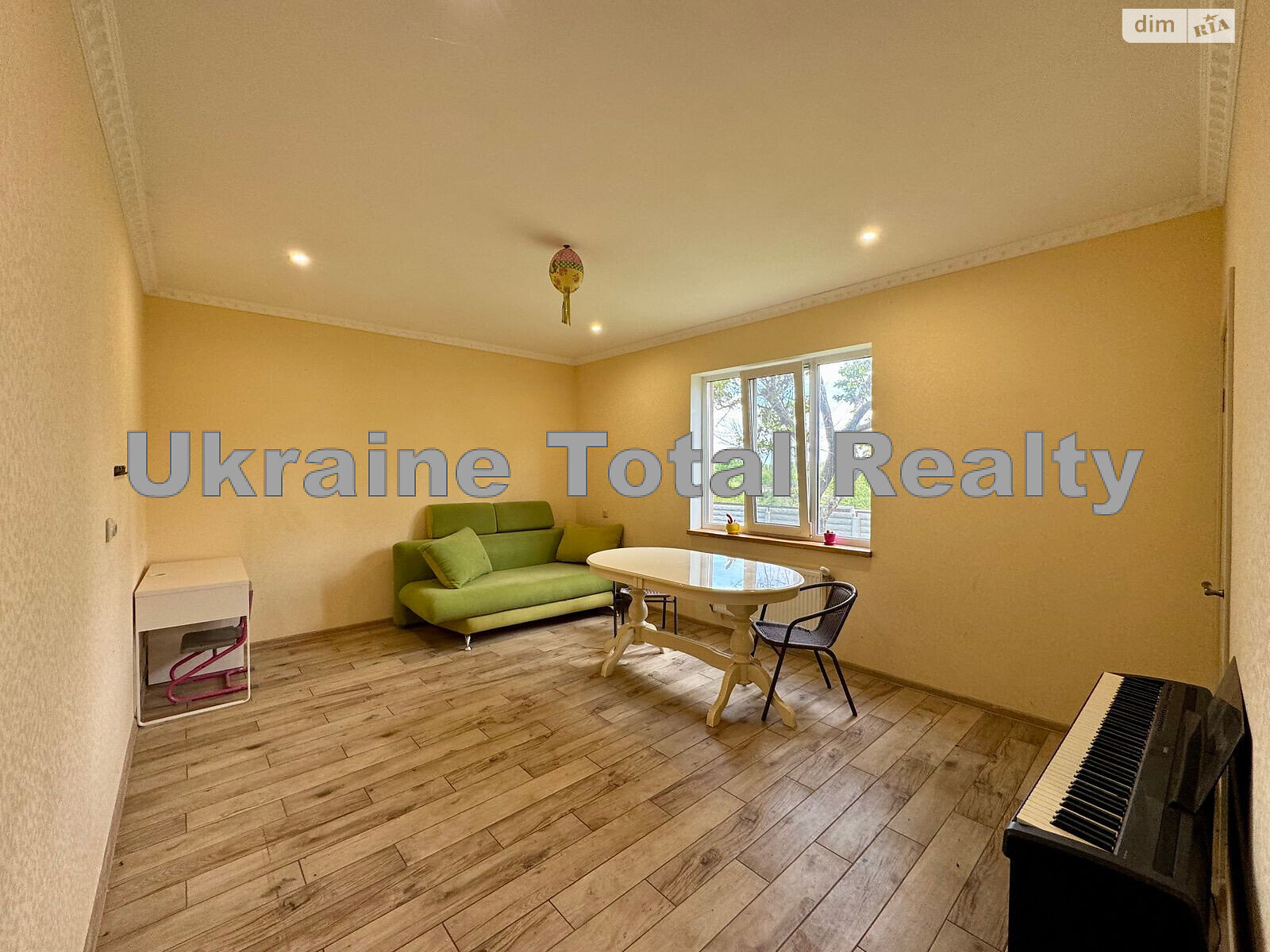 двухэтажный дом с балконом, 380 кв. м, кирпич. Продажа в Новоселках фото 1 двухэтажный дом с балконом, 380 кв. м, кирпич. Продажа в Новоселках фото 1