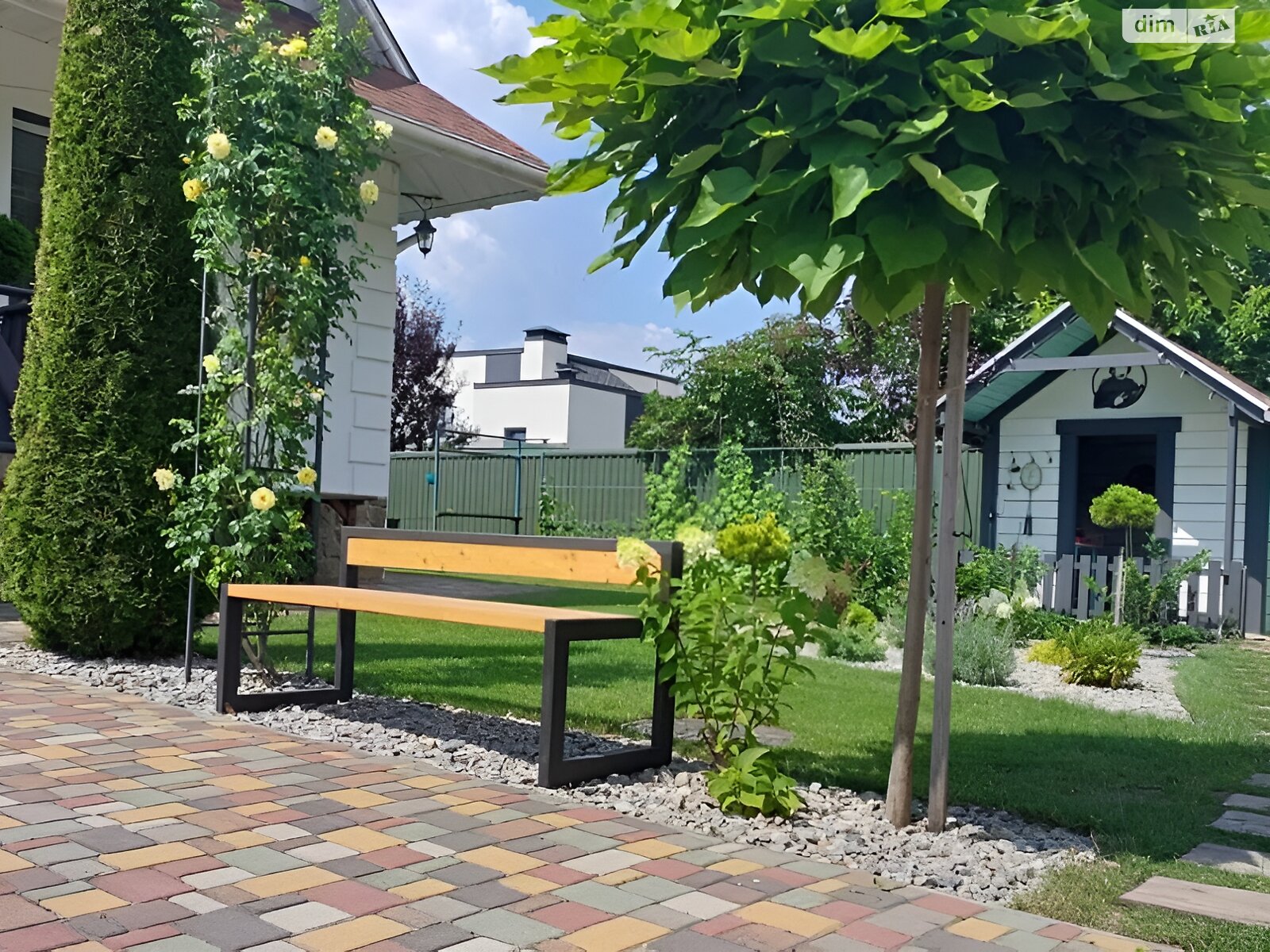 двоповерховий будинок з гаражем, 250 кв. м, кирпич. Продаж у Новосілках фото 1 двоповерховий будинок з гаражем, 250 кв. м, кирпич. Продаж у Новосілках фото 1