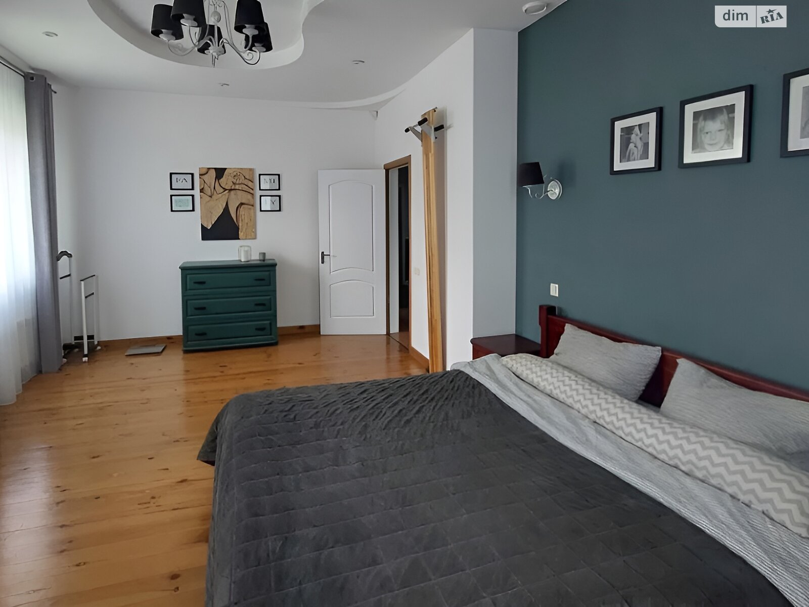 двоповерховий будинок з гаражем, 250 кв. м, кирпич. Продаж у Новосілках фото 1 двоповерховий будинок з гаражем, 250 кв. м, кирпич. Продаж у Новосілках фото 1
