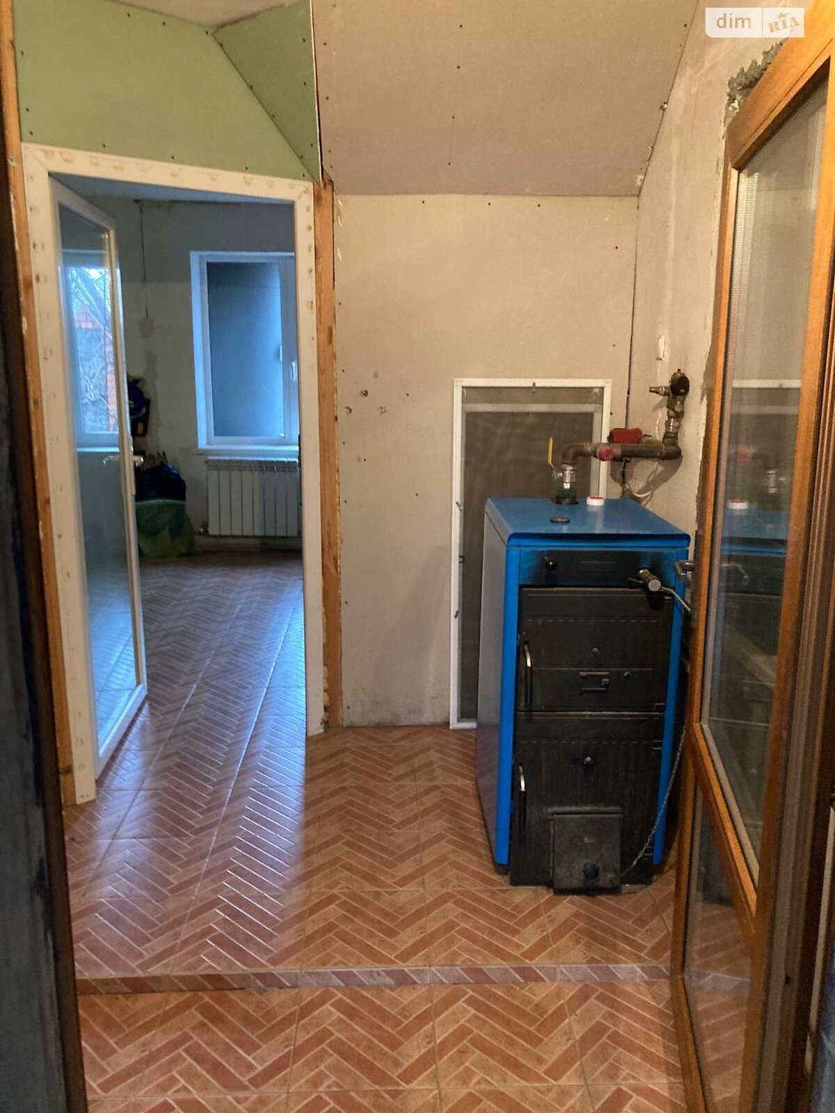 трехэтажный дом веранда, 124.2 кв. м, кирпич. Продажа в Новоселовке фото 1