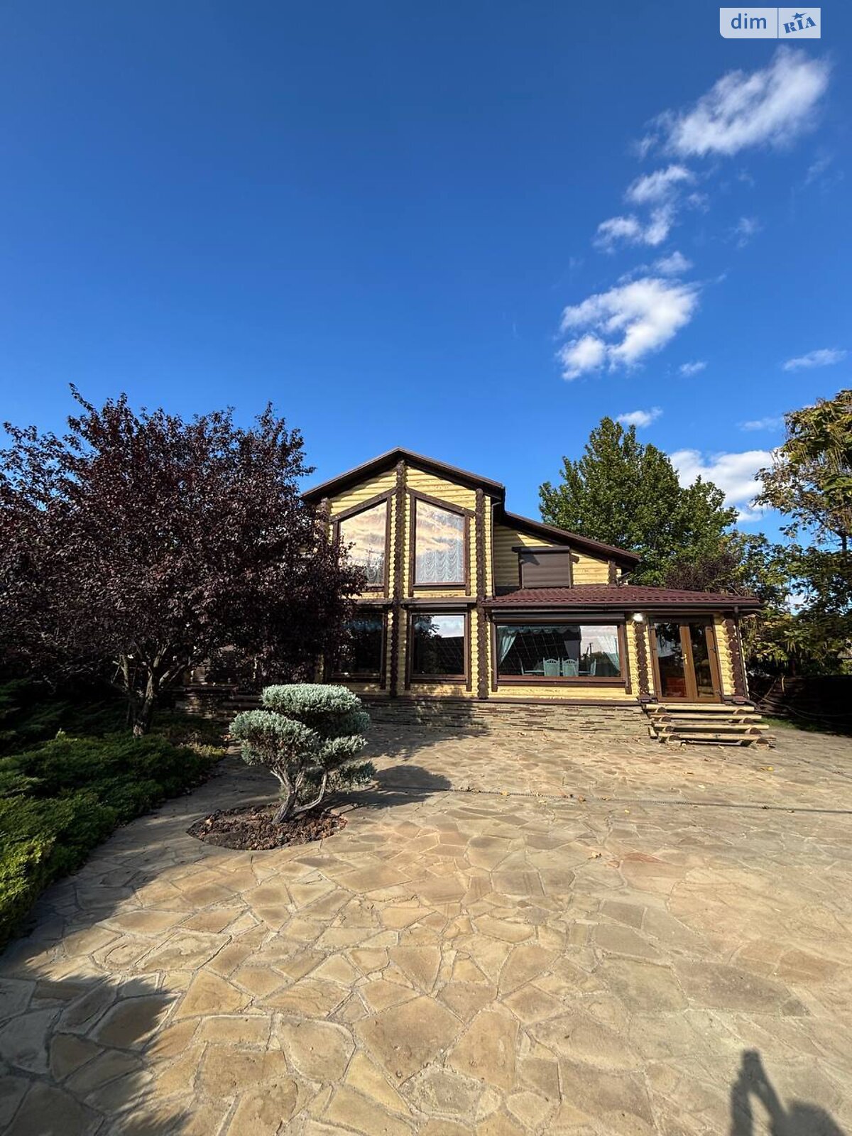 двоповерховий будинок з гаражем, 229 кв. м, зруб. Продаж у Новоселівці фото 1