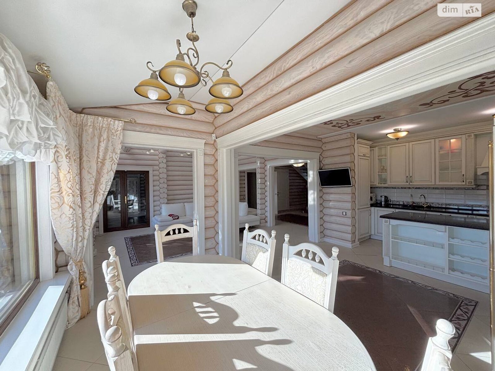 двоповерховий будинок з гаражем, 229 кв. м, зруб. Продаж у Новоселівці фото 1