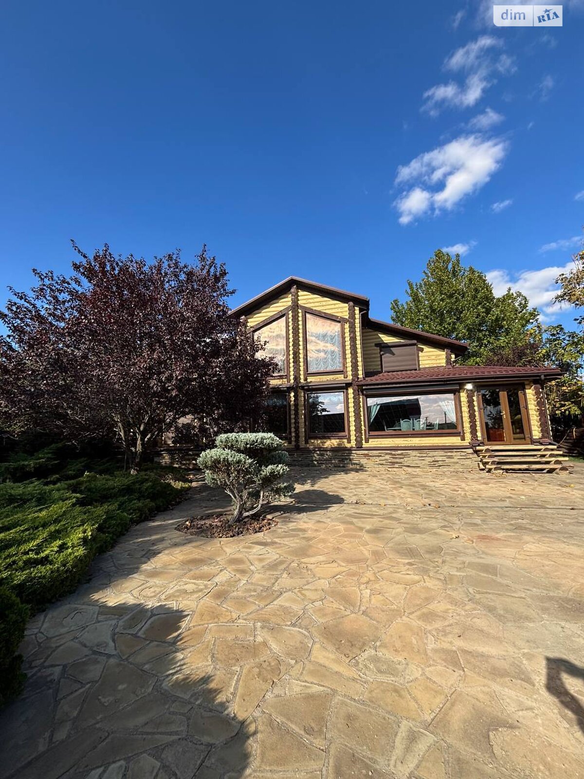 двоповерховий будинок з гаражем, 229 кв. м, зруб. Продаж у Новоселівці фото 1