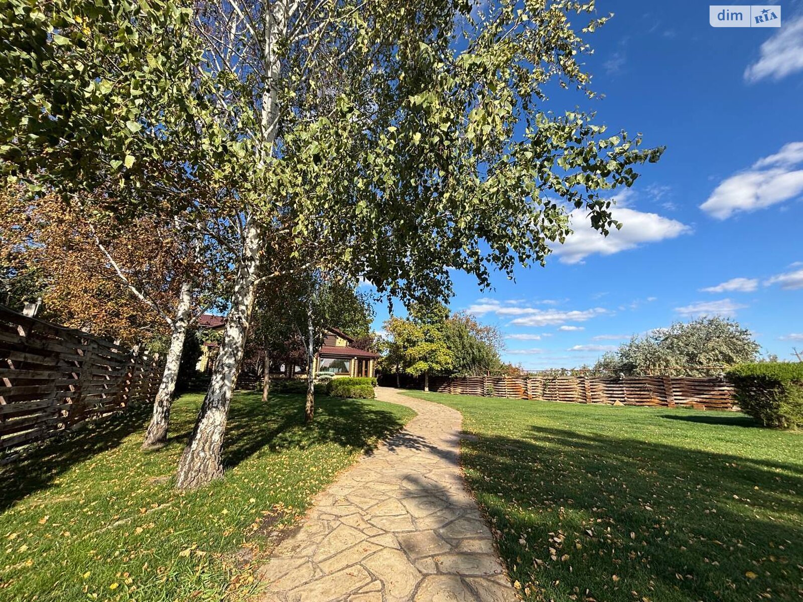 двоповерховий будинок з гаражем, 229 кв. м, зруб. Продаж у Новоселівці фото 1