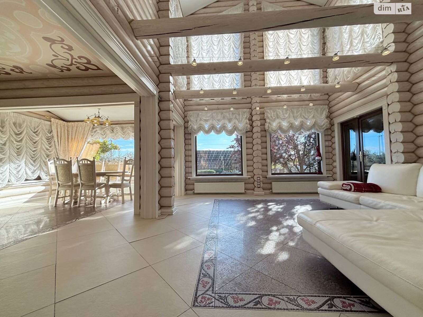 двоповерховий будинок з гаражем, 229 кв. м, зруб. Продаж у Новоселівці фото 1