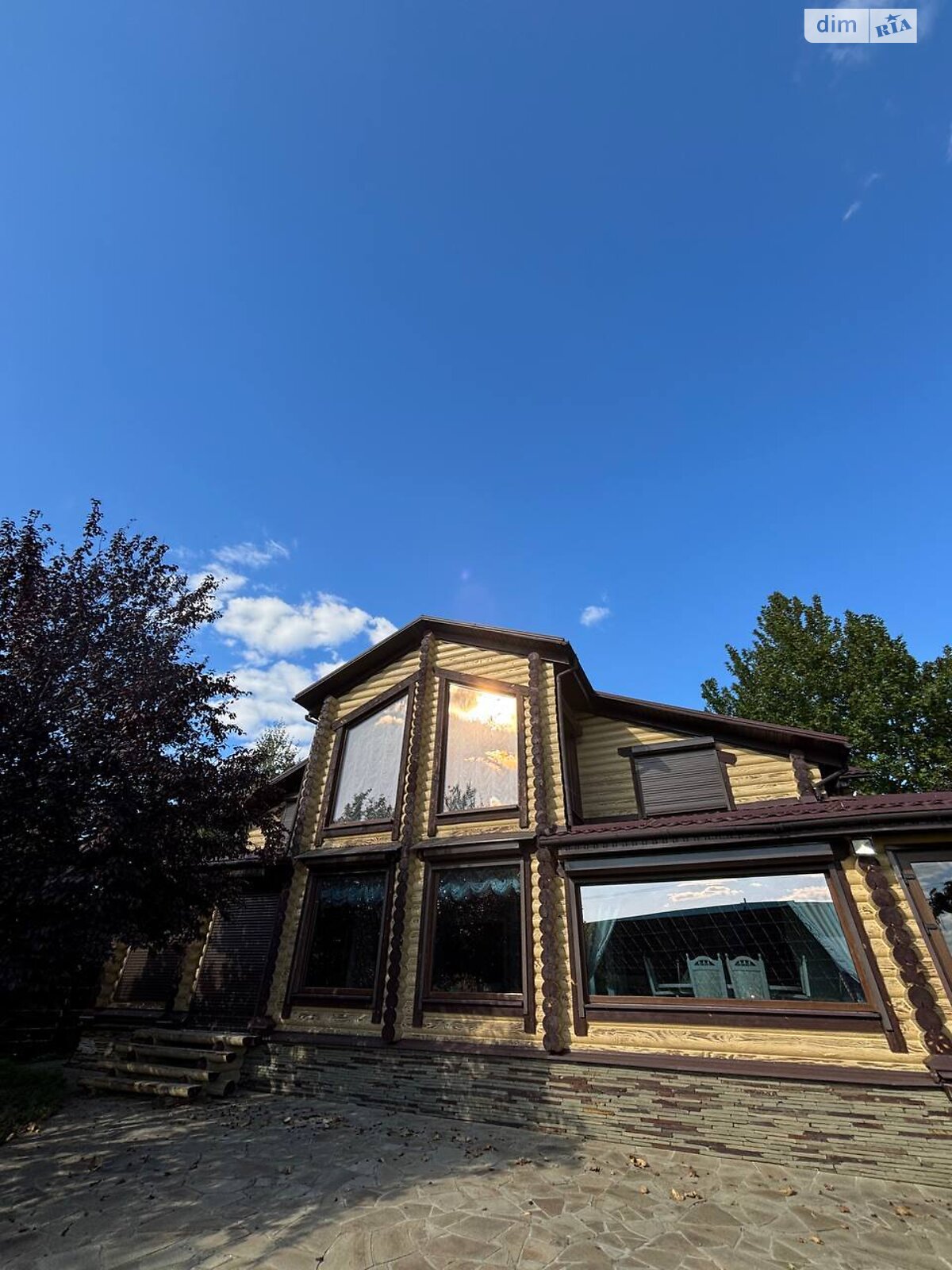 двоповерховий будинок з гаражем, 229 кв. м, зруб. Продаж у Новоселівці фото 1