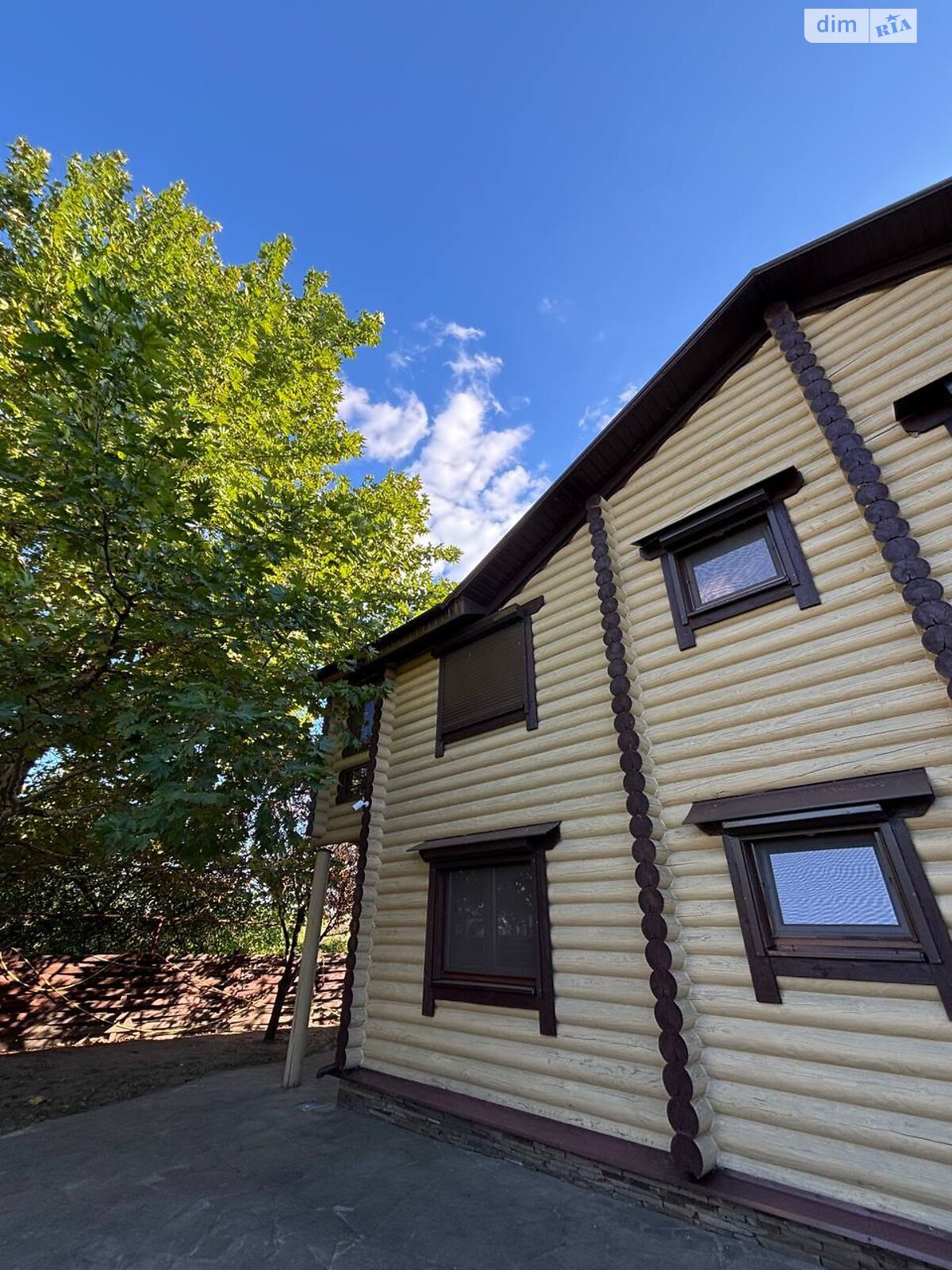 двоповерховий будинок з гаражем, 229 кв. м, зруб. Продаж у Новоселівці фото 1