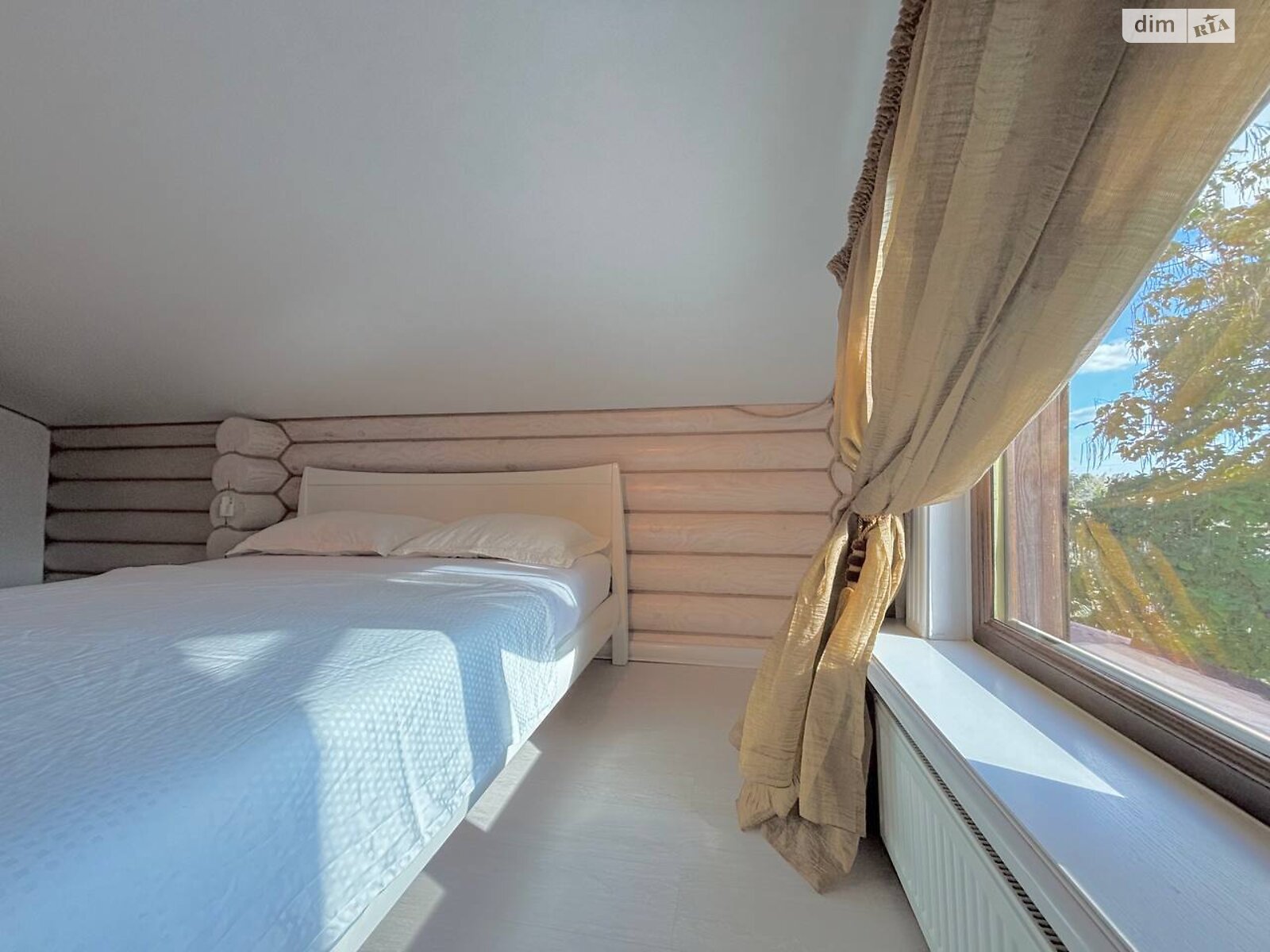 двоповерховий будинок з гаражем, 229 кв. м, зруб. Продаж у Новоселівці фото 1