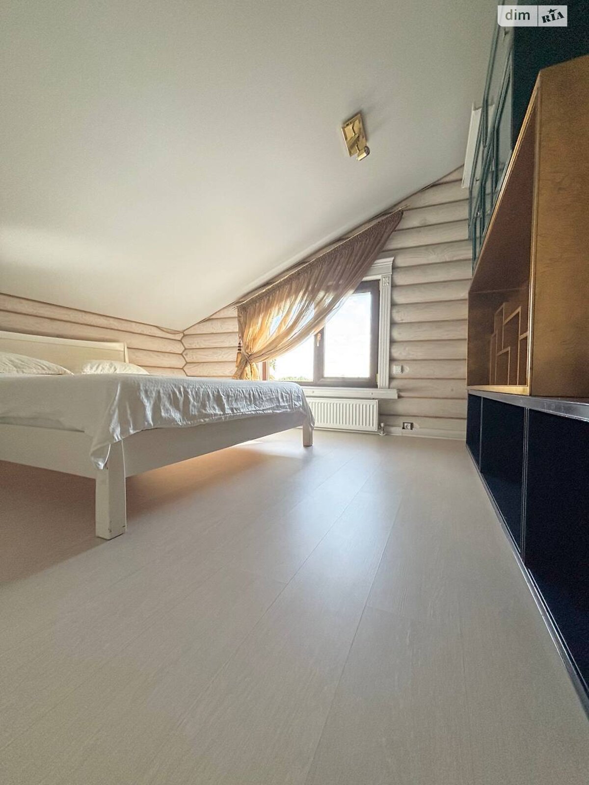 двоповерховий будинок з гаражем, 229 кв. м, зруб. Продаж у Новоселівці фото 1