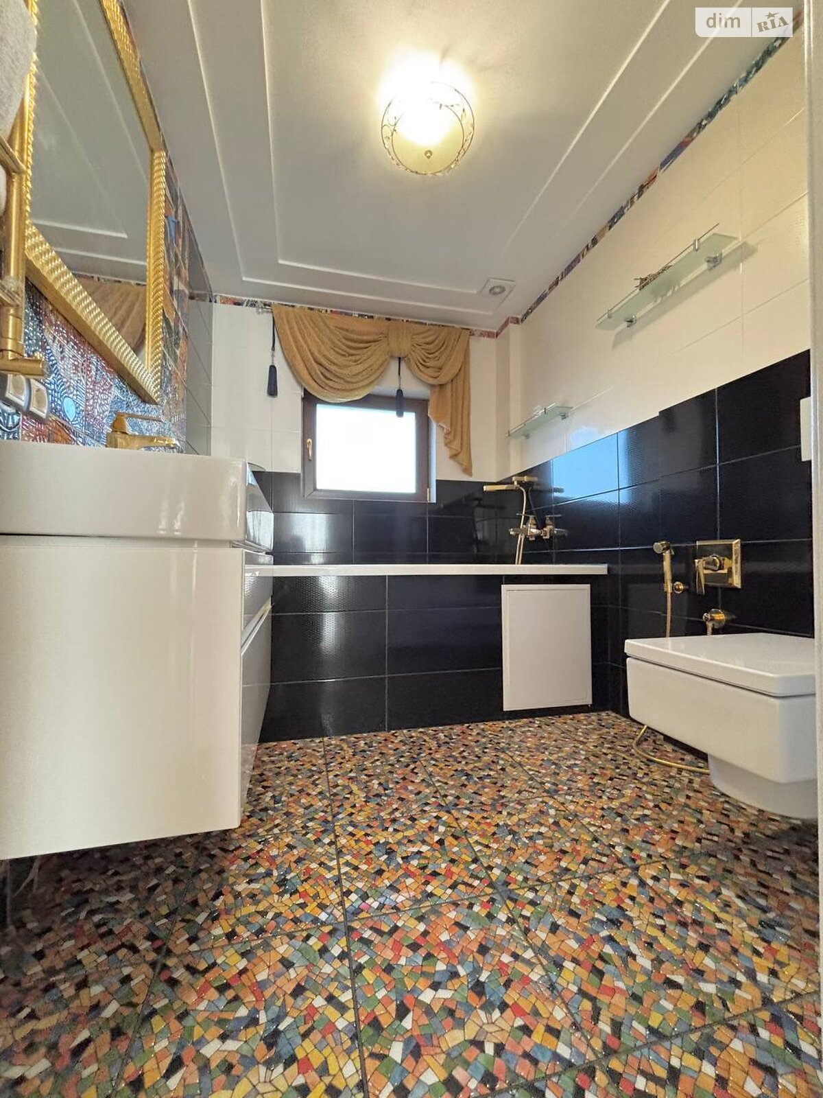 двоповерховий будинок з гаражем, 229 кв. м, зруб. Продаж у Новоселівці фото 1