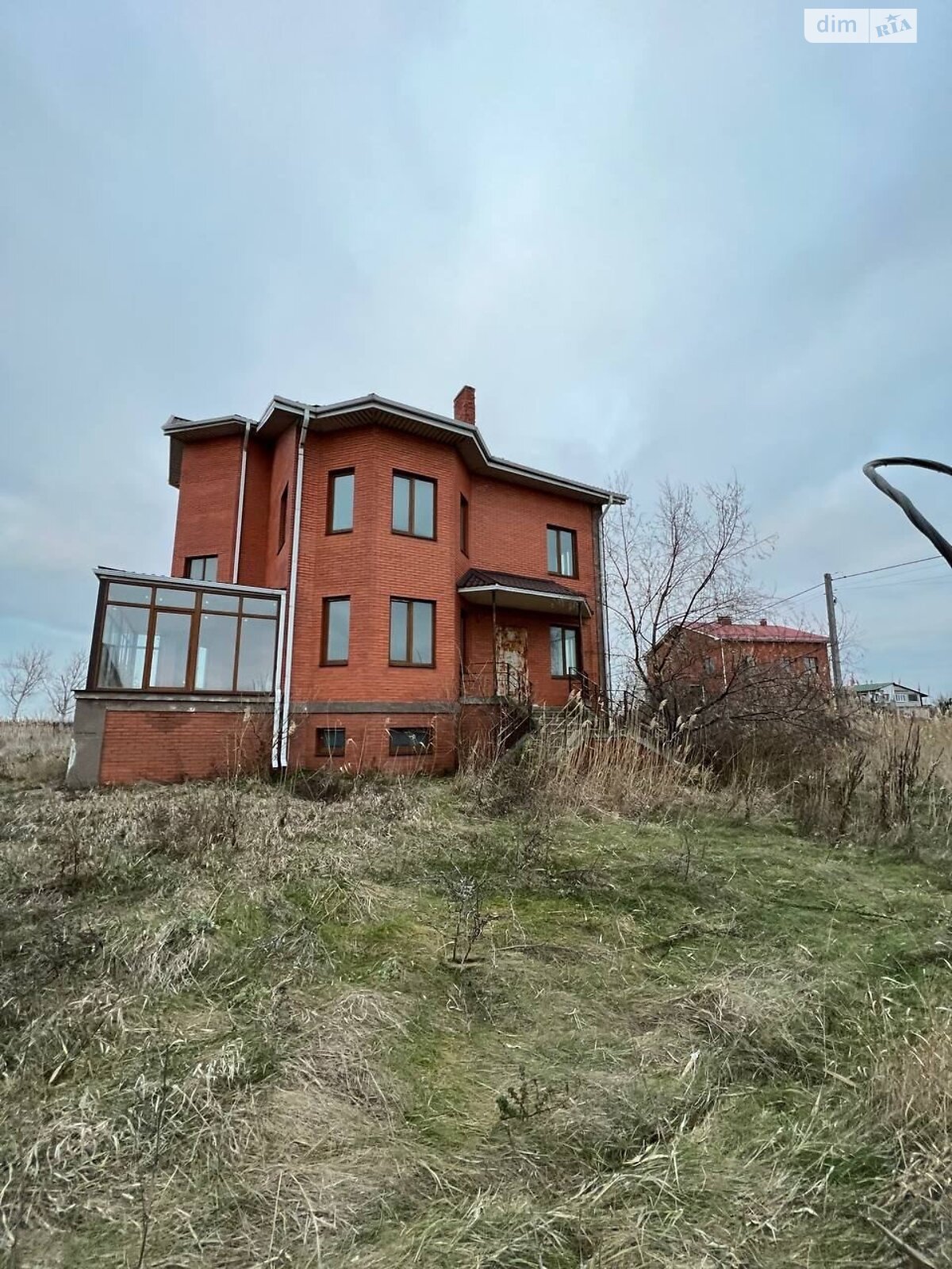 двухэтажный дом с отоплением, 413 кв. м, кирпич. Продажа в Новоселовке фото 1