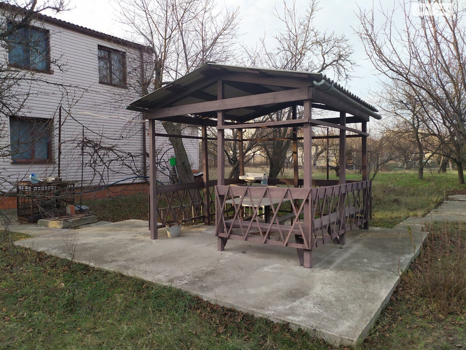 двухэтажный дом с отоплением, 100 кв. м, кирпич. Продажа в Новоселовке фото 1 двухэтажный дом с отоплением, 100 кв. м, кирпич. Продажа в Новоселовке фото 1
