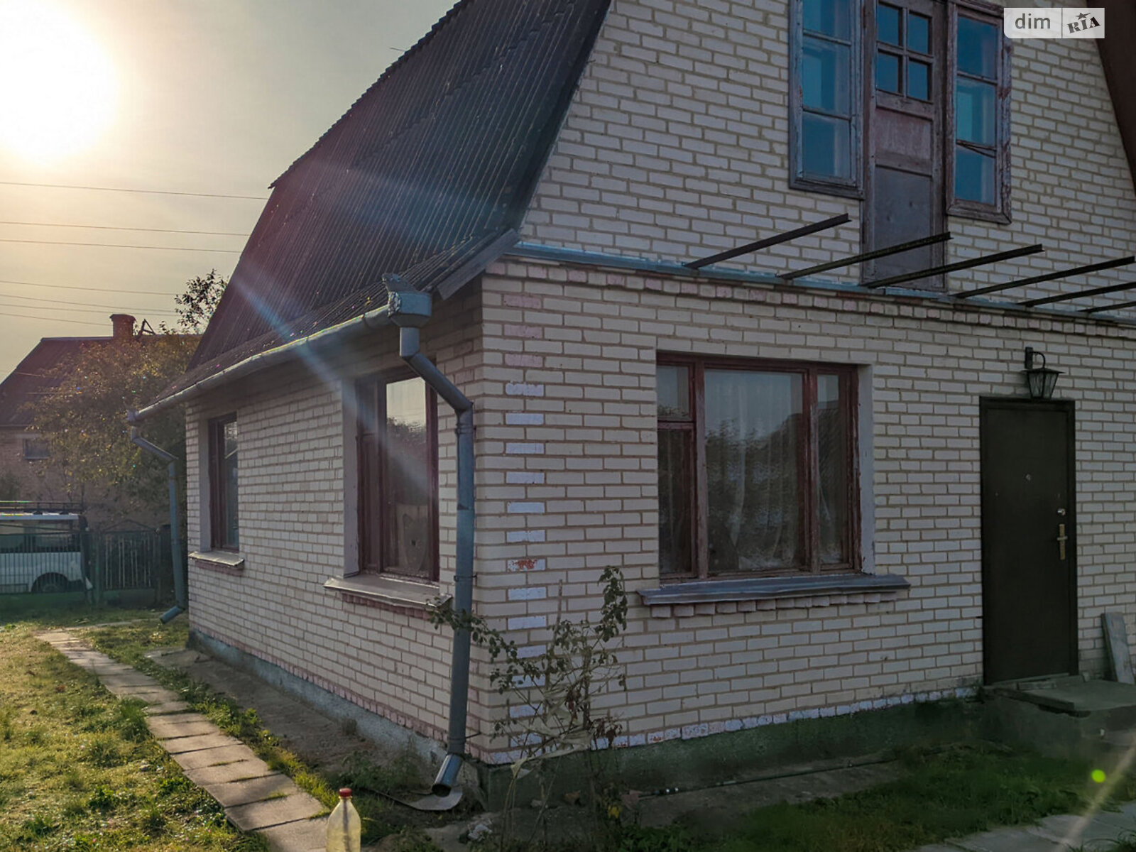 двухэтажный дом с мансардой, 70 кв. м, кирпич. Продажа в Новоставе фото 1
