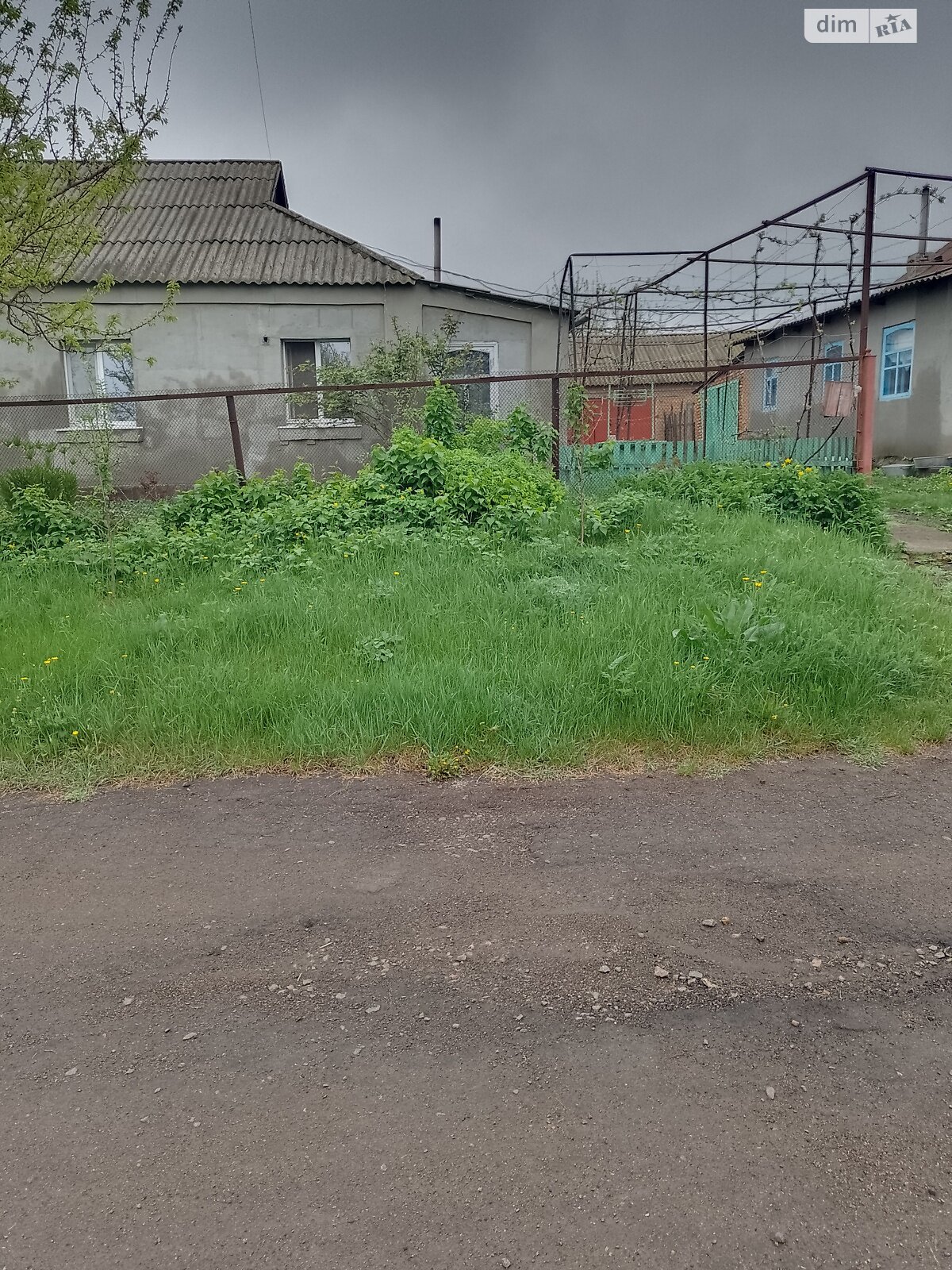 одноэтажный дом с отоплением, 83 кв. м, кирпич саманный. Продажа в Новоукраинке фото 1