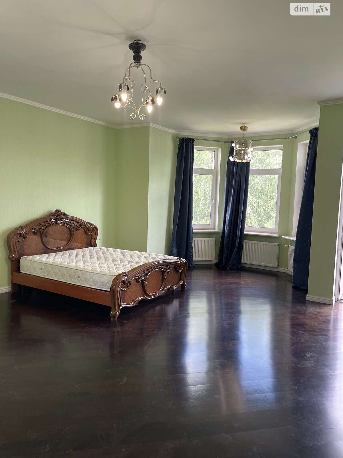 трехэтажный дом с балконом, 500 кв. м, пеноблок. Продажа в Новых Безрадичах фото 1 трехэтажный дом с балконом, 500 кв. м, пеноблок. Продажа в Новых Безрадичах фото 1