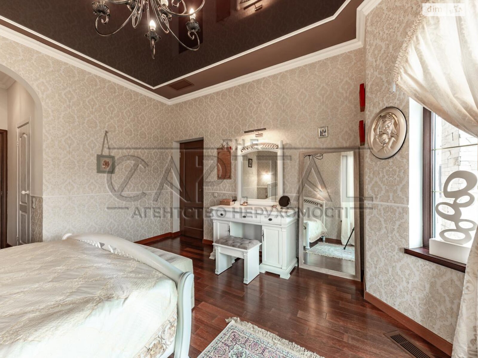 двухэтажный дом с гаражом, 244.9 кв. м, кирпич. Продажа в Новых Безрадичах фото 1 двухэтажный дом с гаражом, 244.9 кв. м, кирпич. Продажа в Новых Безрадичах фото 1