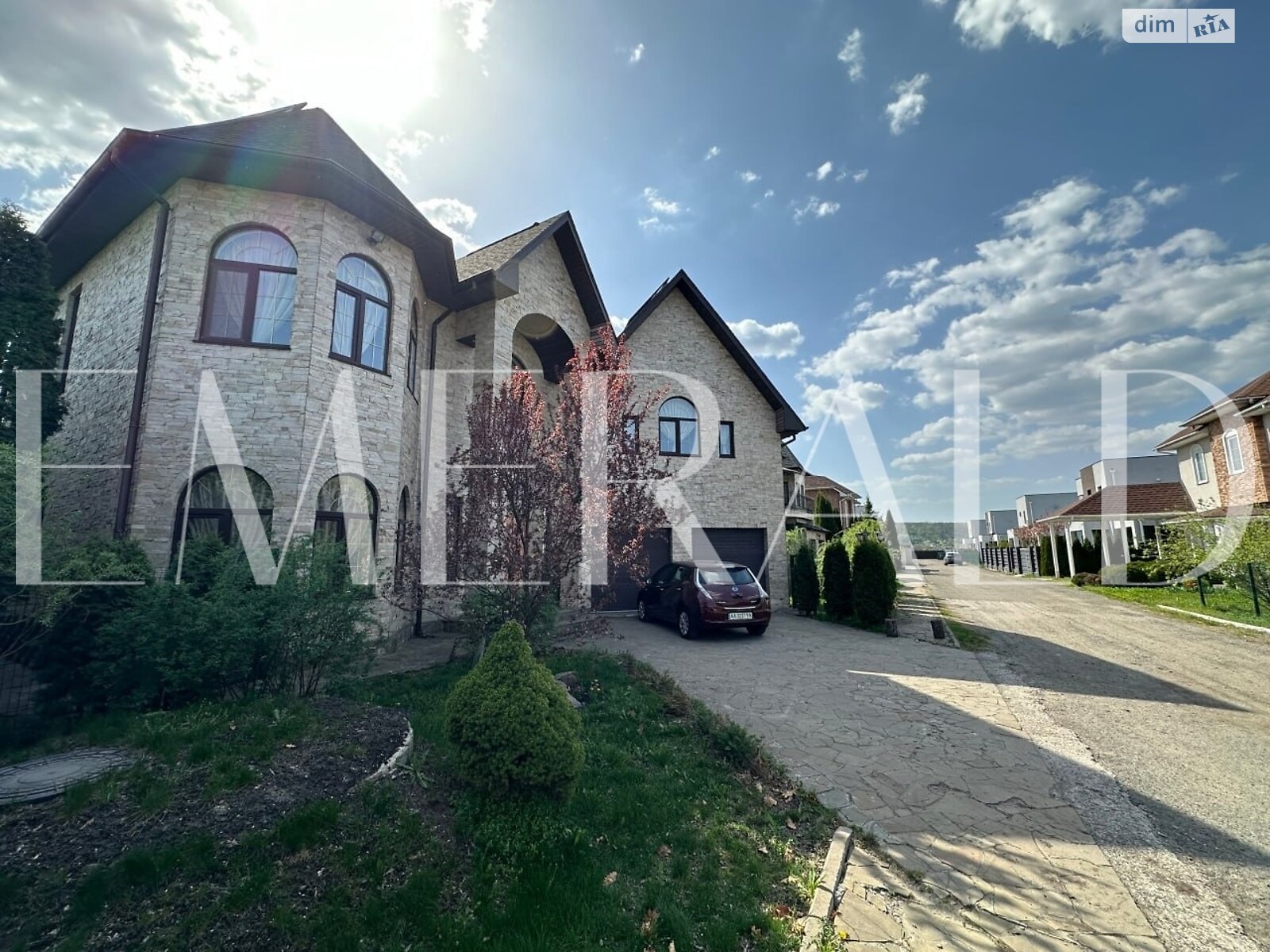 двоповерховий будинок з гаражем, 244.9 кв. м, цегла. Продаж у Нових Безрадичах фото 1 двоповерховий будинок з гаражем, 244.9 кв. м, цегла. Продаж у Нових Безрадичах фото 1