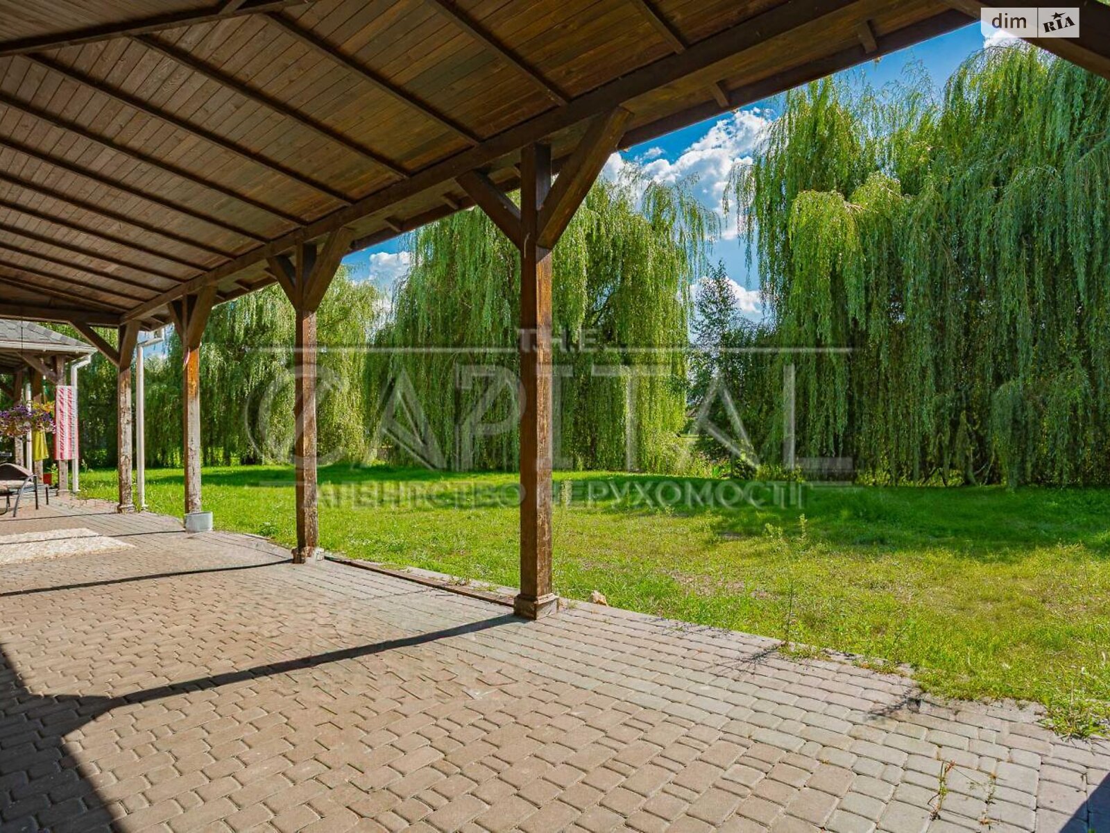 двухэтажный дом с балконом, 289.5 кв. м, кирпич. Продажа в Старых Безрадичах фото 1