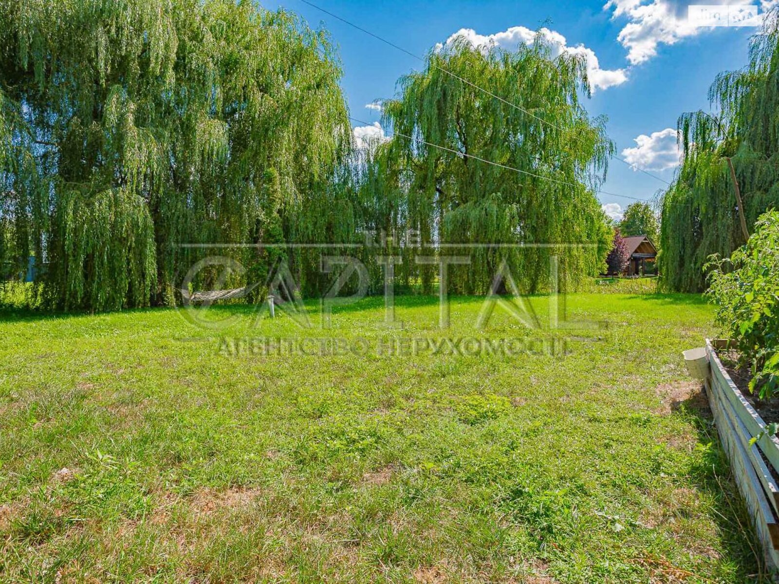 двухэтажный дом с балконом, 289.5 кв. м, кирпич. Продажа в Старых Безрадичах фото 1